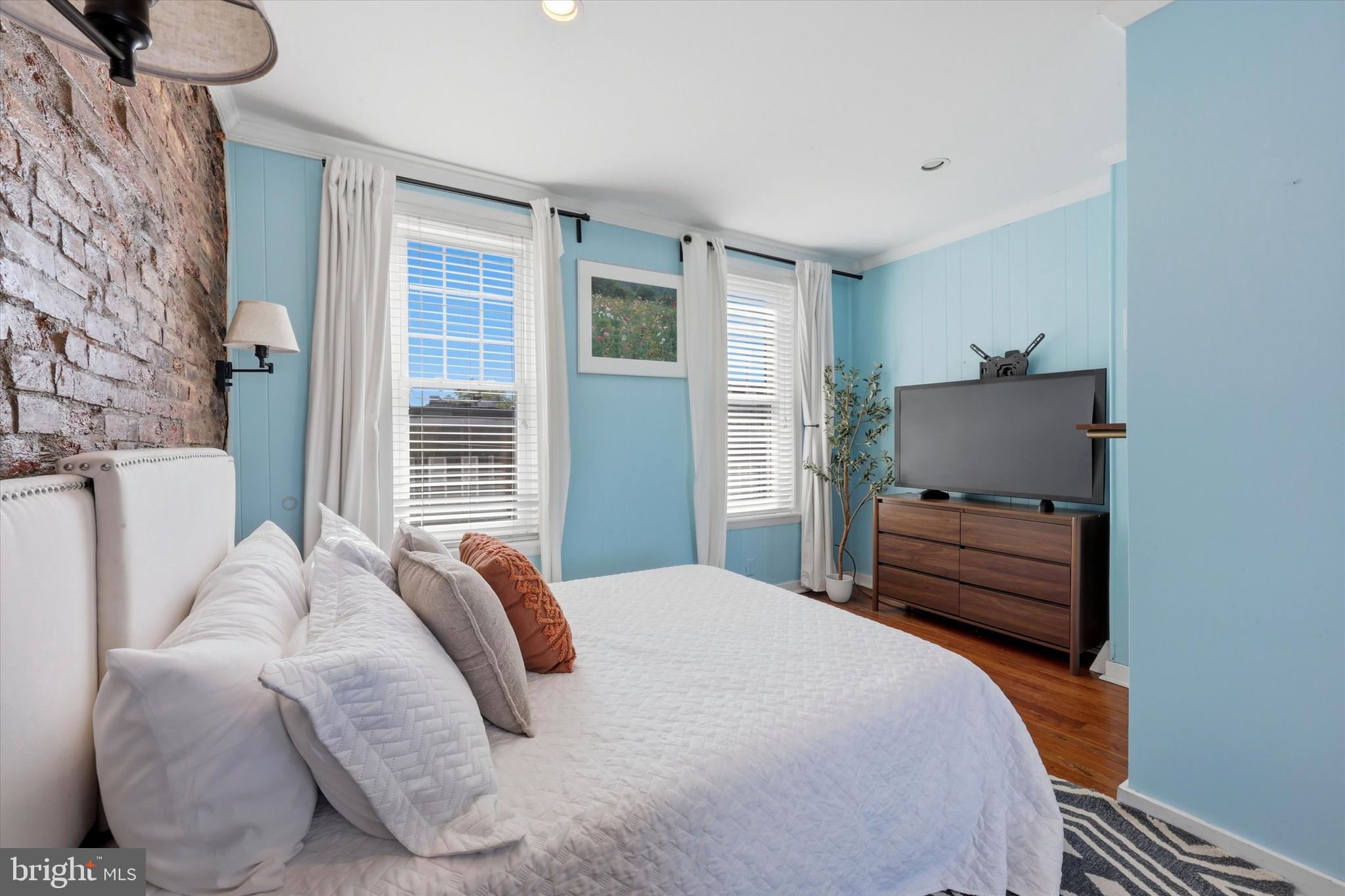 FAIRMOUNT - Residential