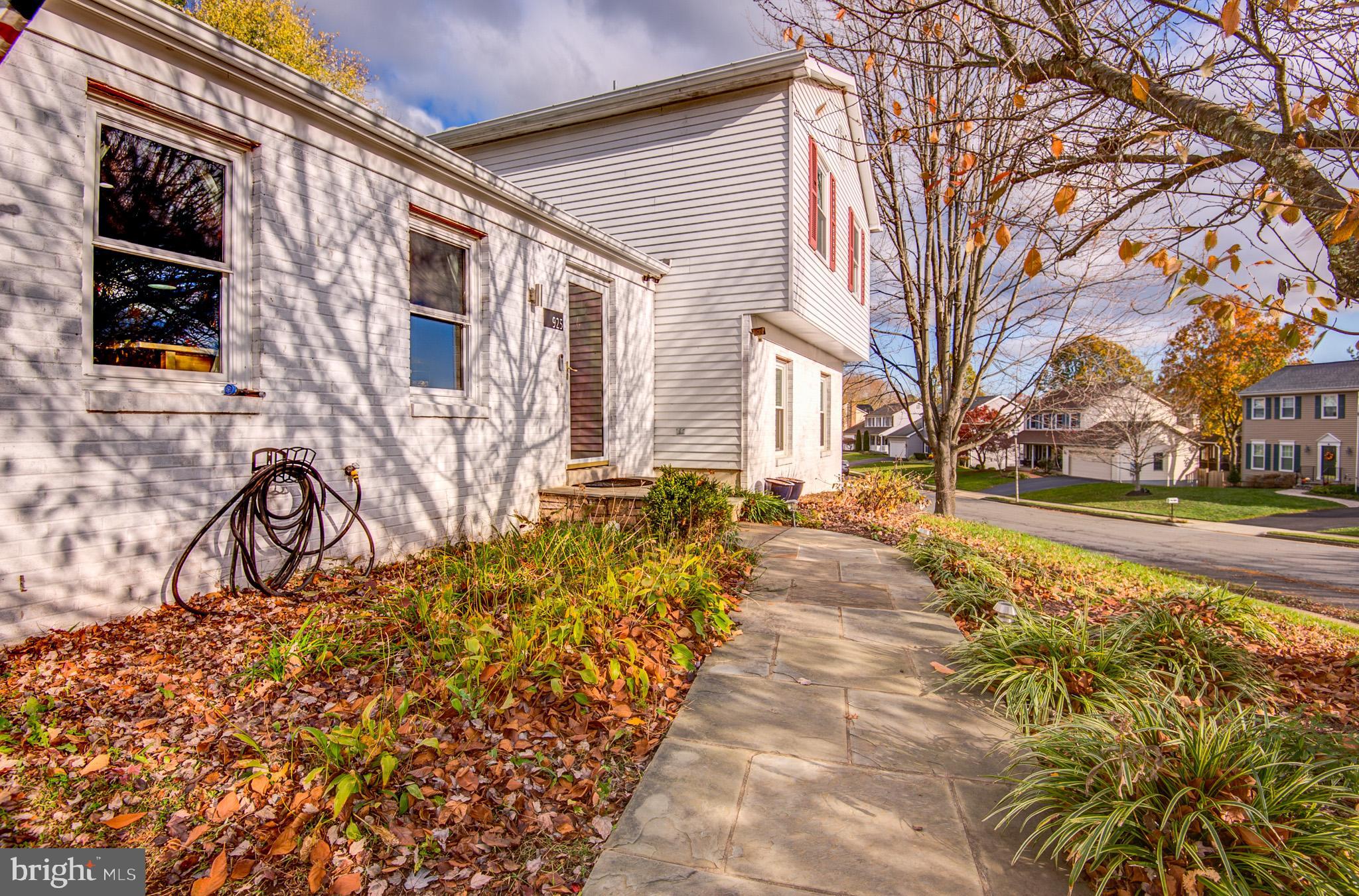 LEESBURG COUNTRY CLUB - Residential