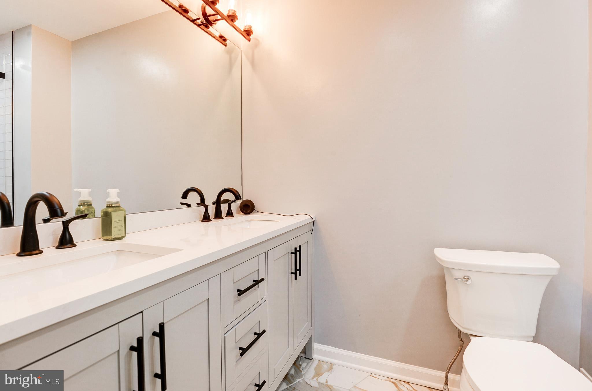 LEESBURG COUNTRY CLUB - Residential