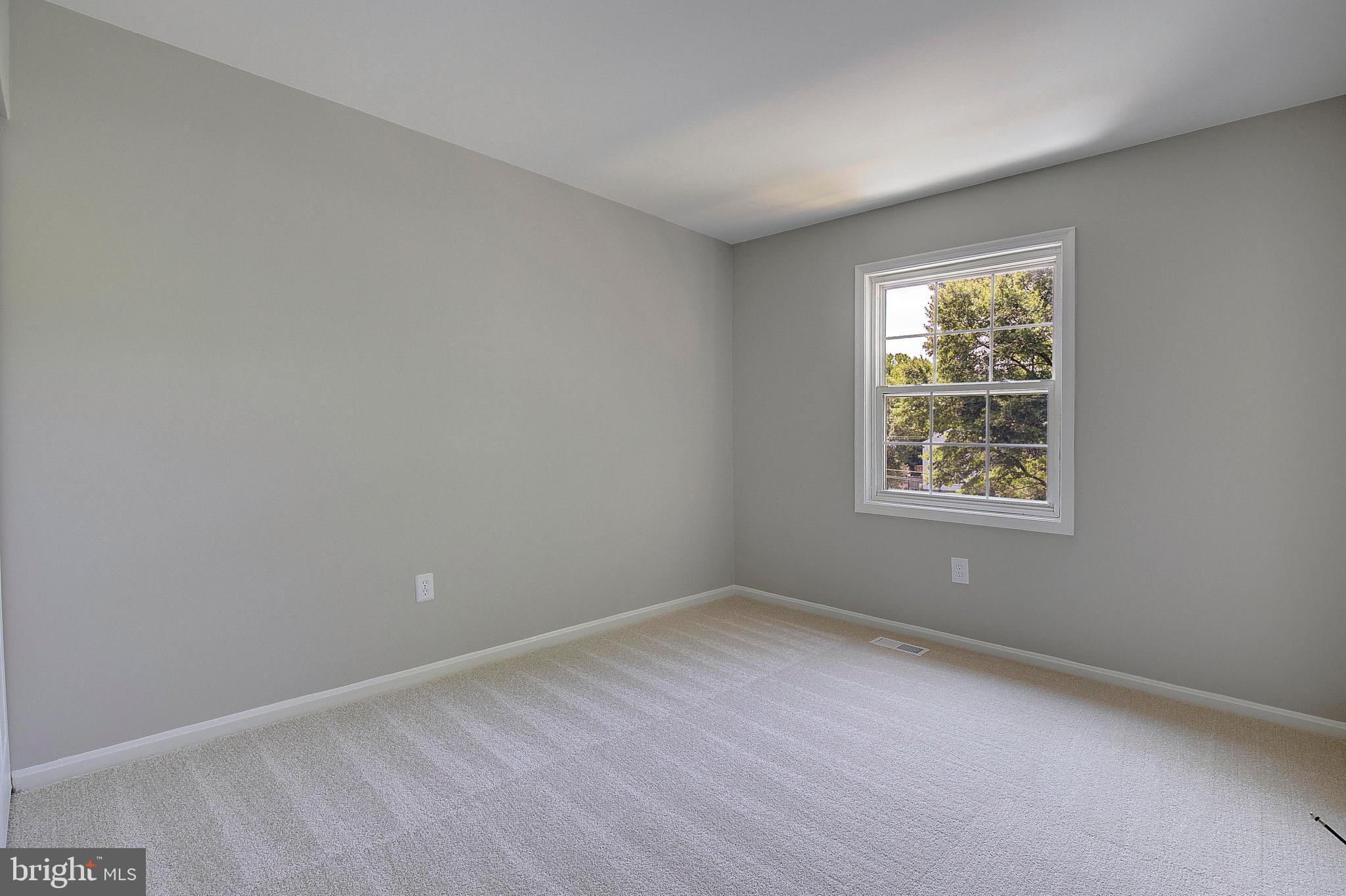 CROFTON MEWS - Residential