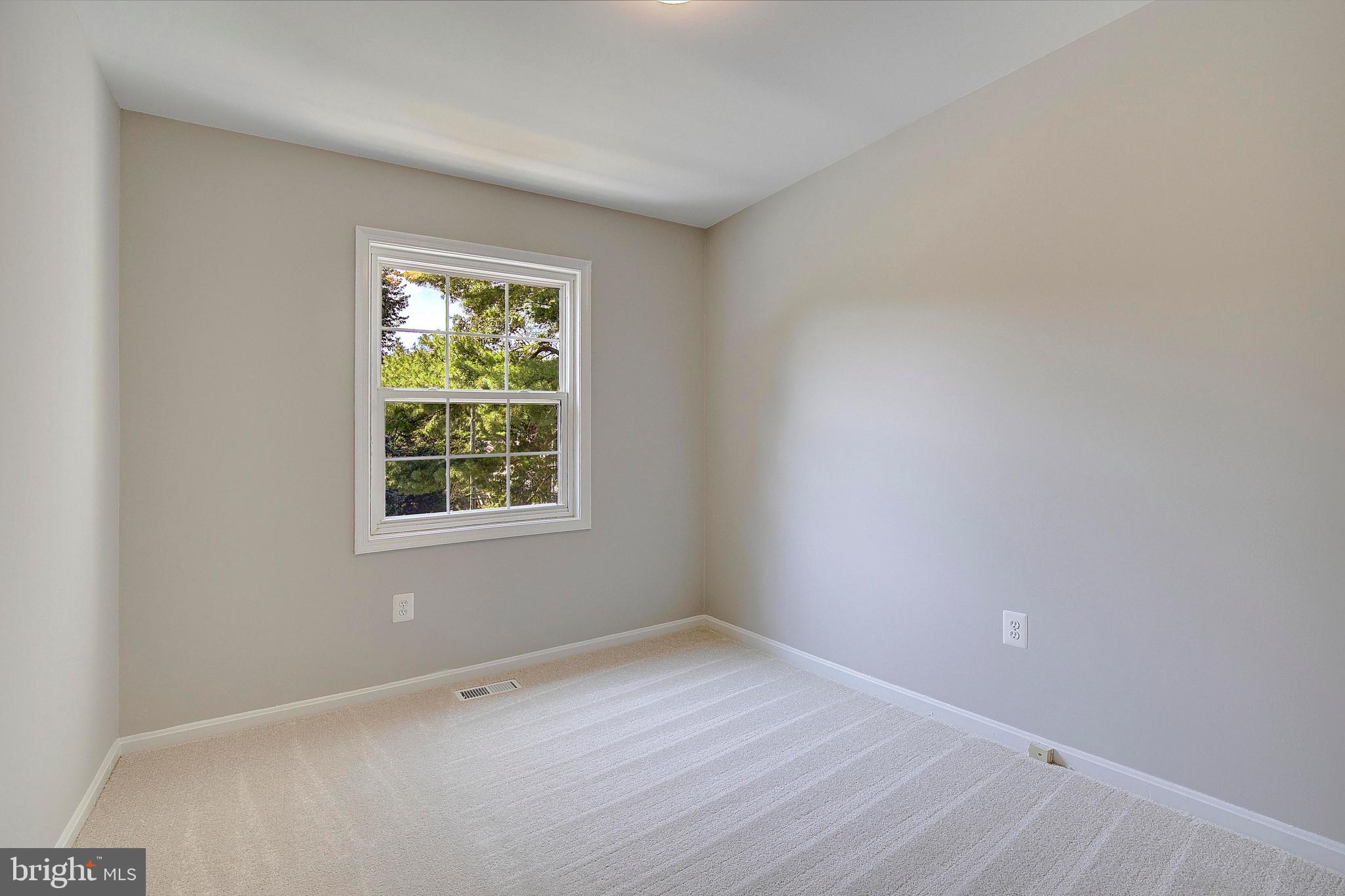 CROFTON MEWS - Residential