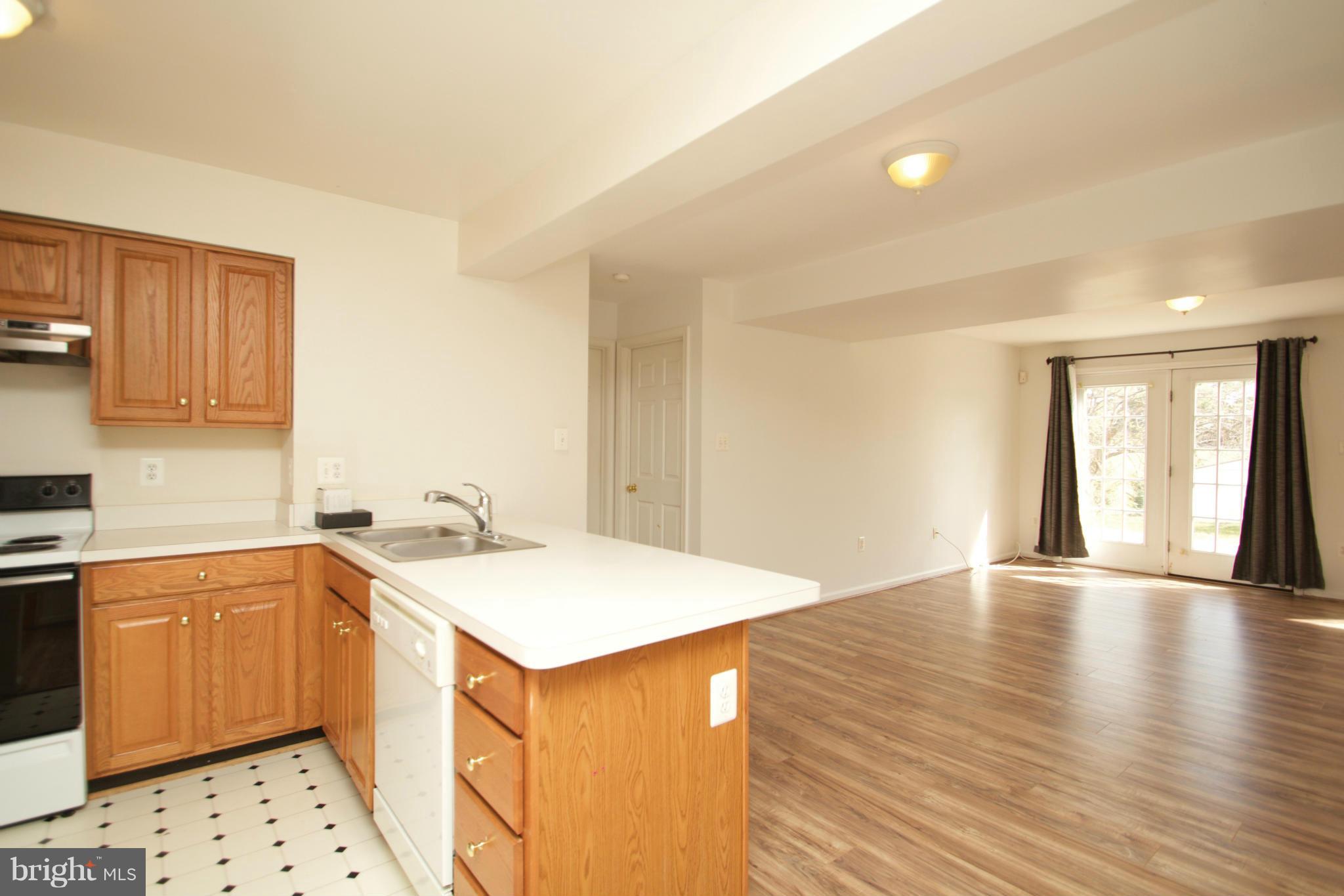 WHEATON OUT RES. (2) - Residential Lease