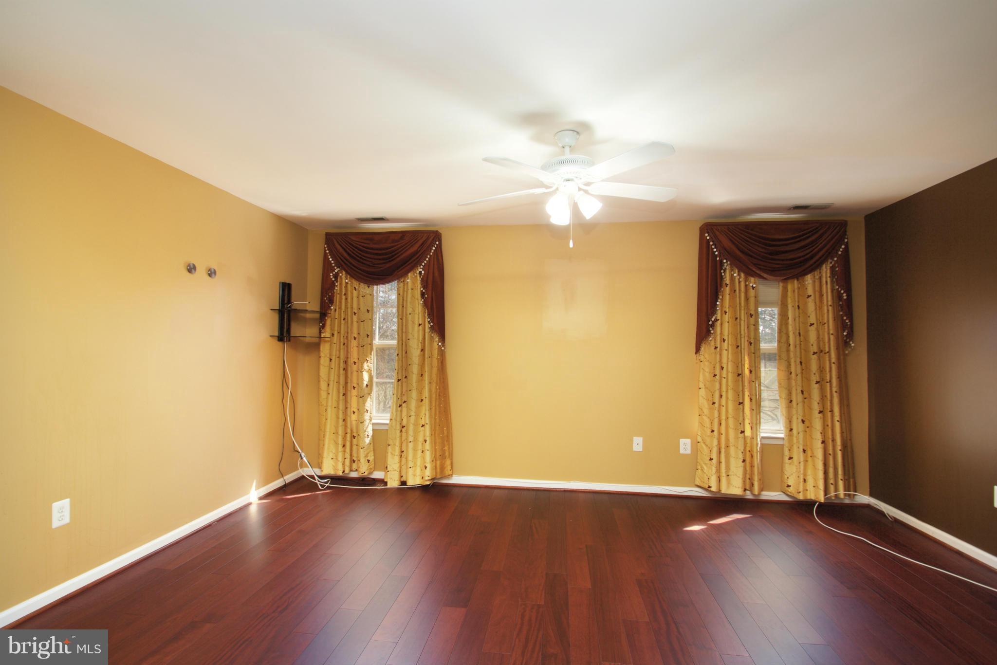 WHEATON OUT RES. (2) - Residential Lease