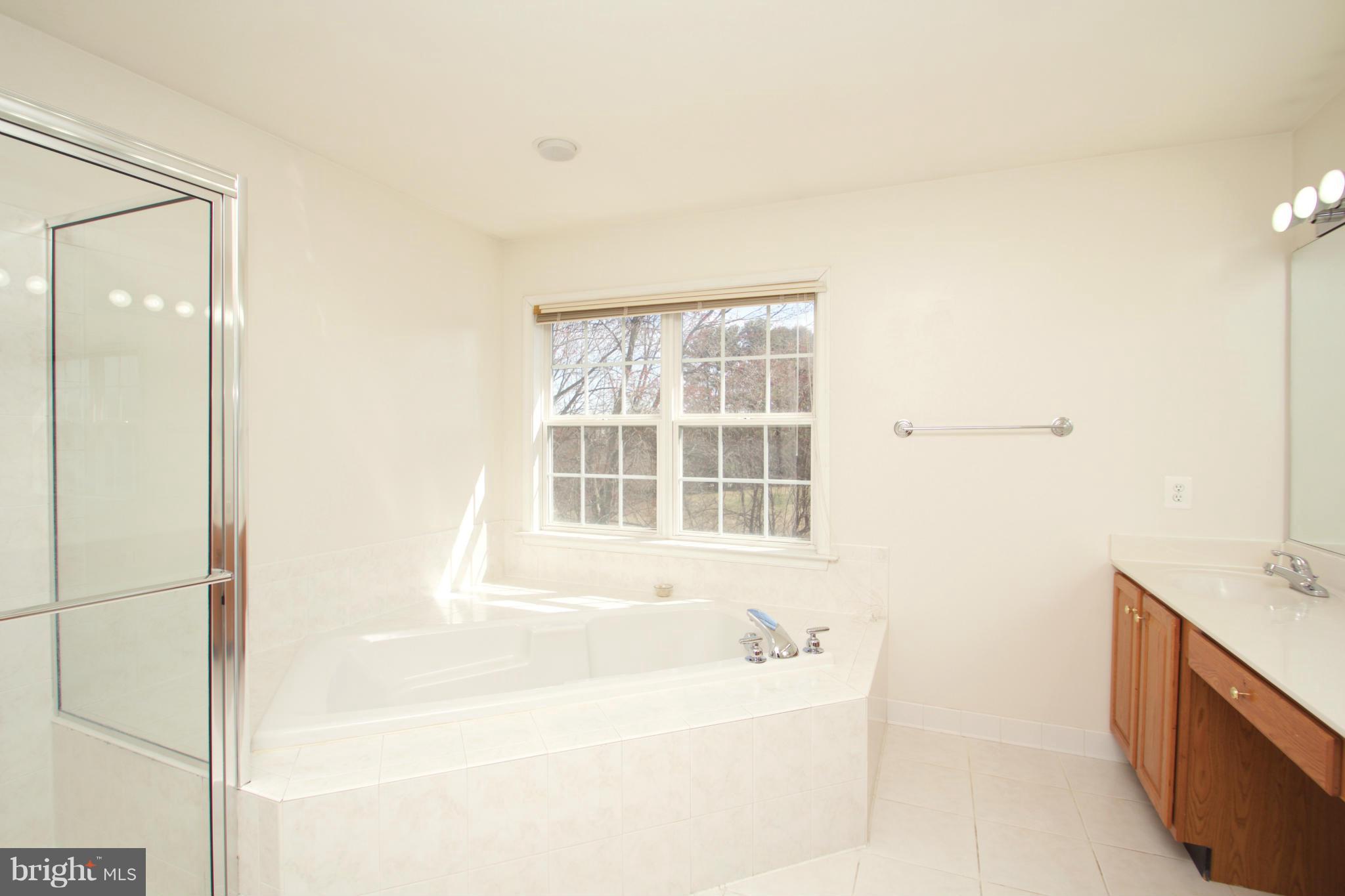 WHEATON OUT RES. (2) - Residential Lease