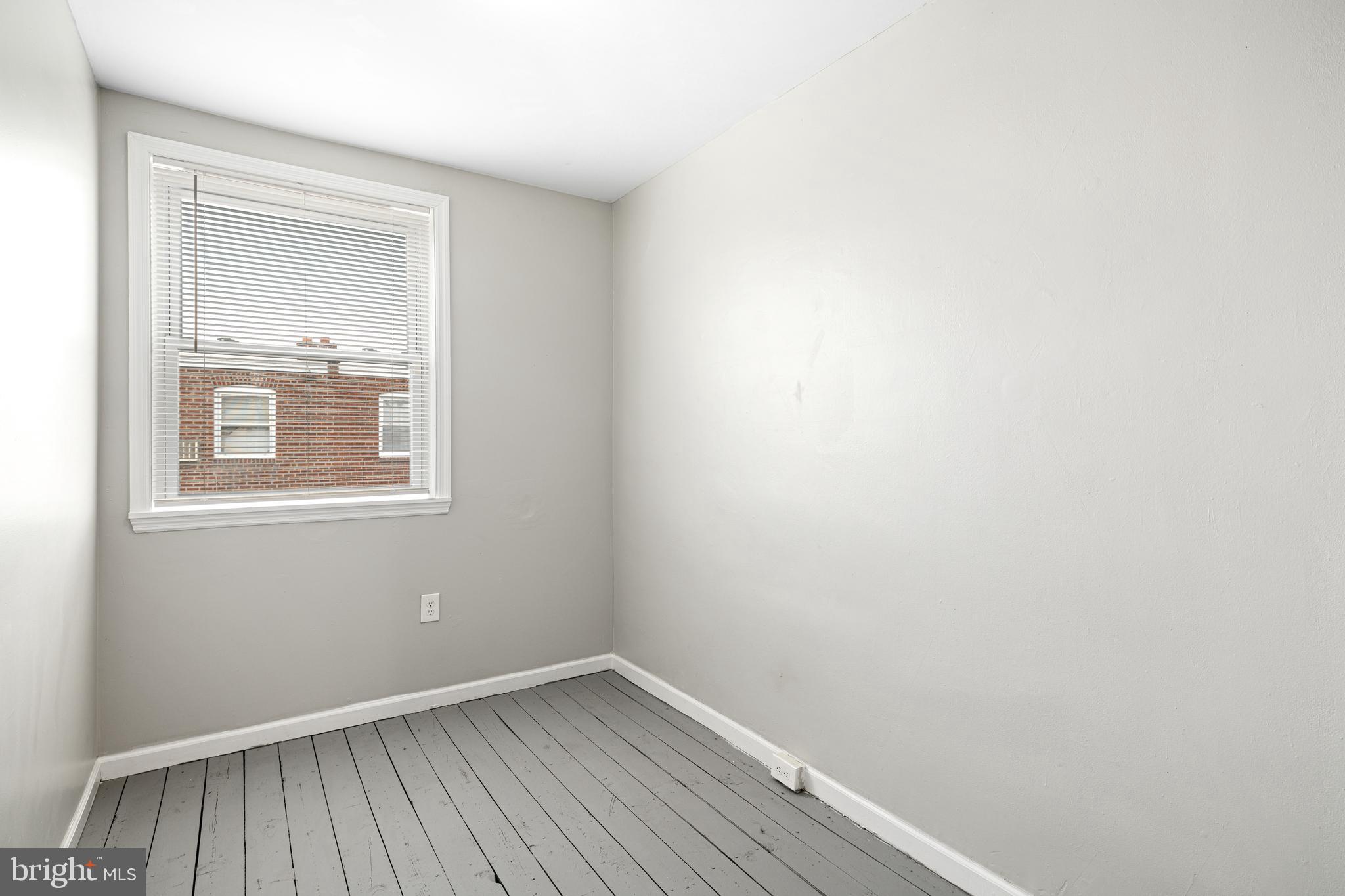 OXFORD CIRCLE - Residential