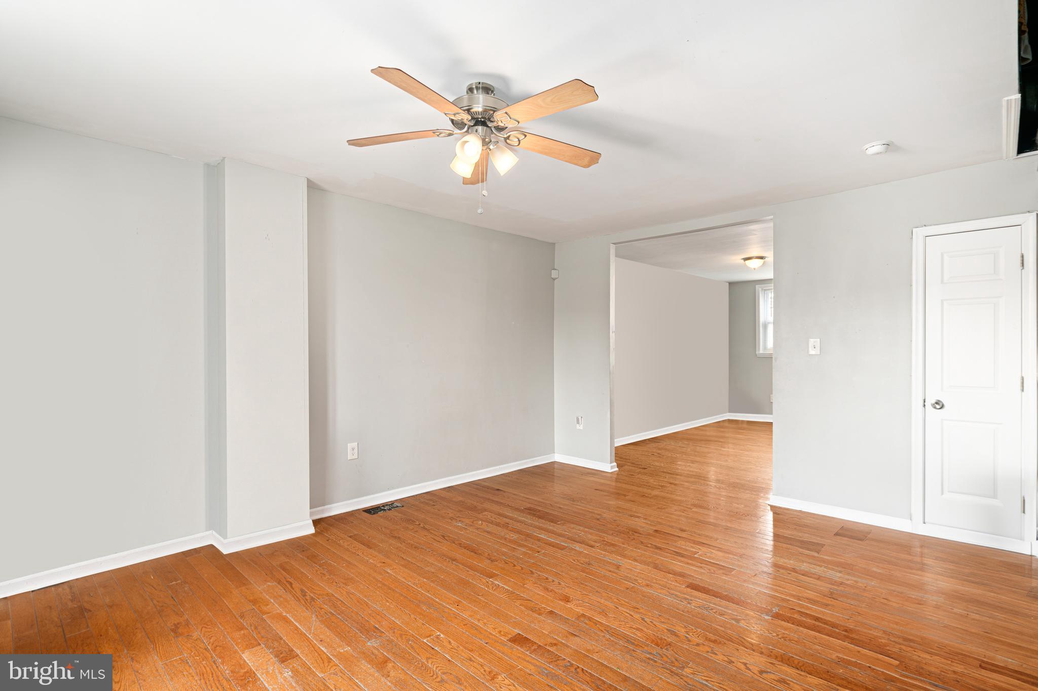 OXFORD CIRCLE - Residential