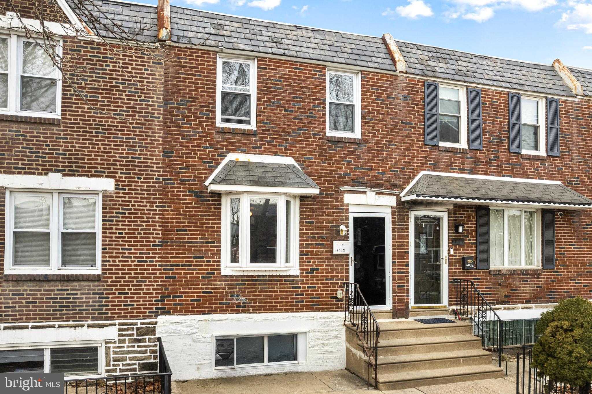 OXFORD CIRCLE - Residential