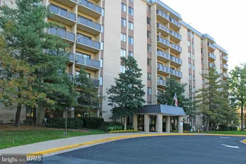 3100 Manchester Street Unit 423, Falls Church, VA MLS: VAFX2240284