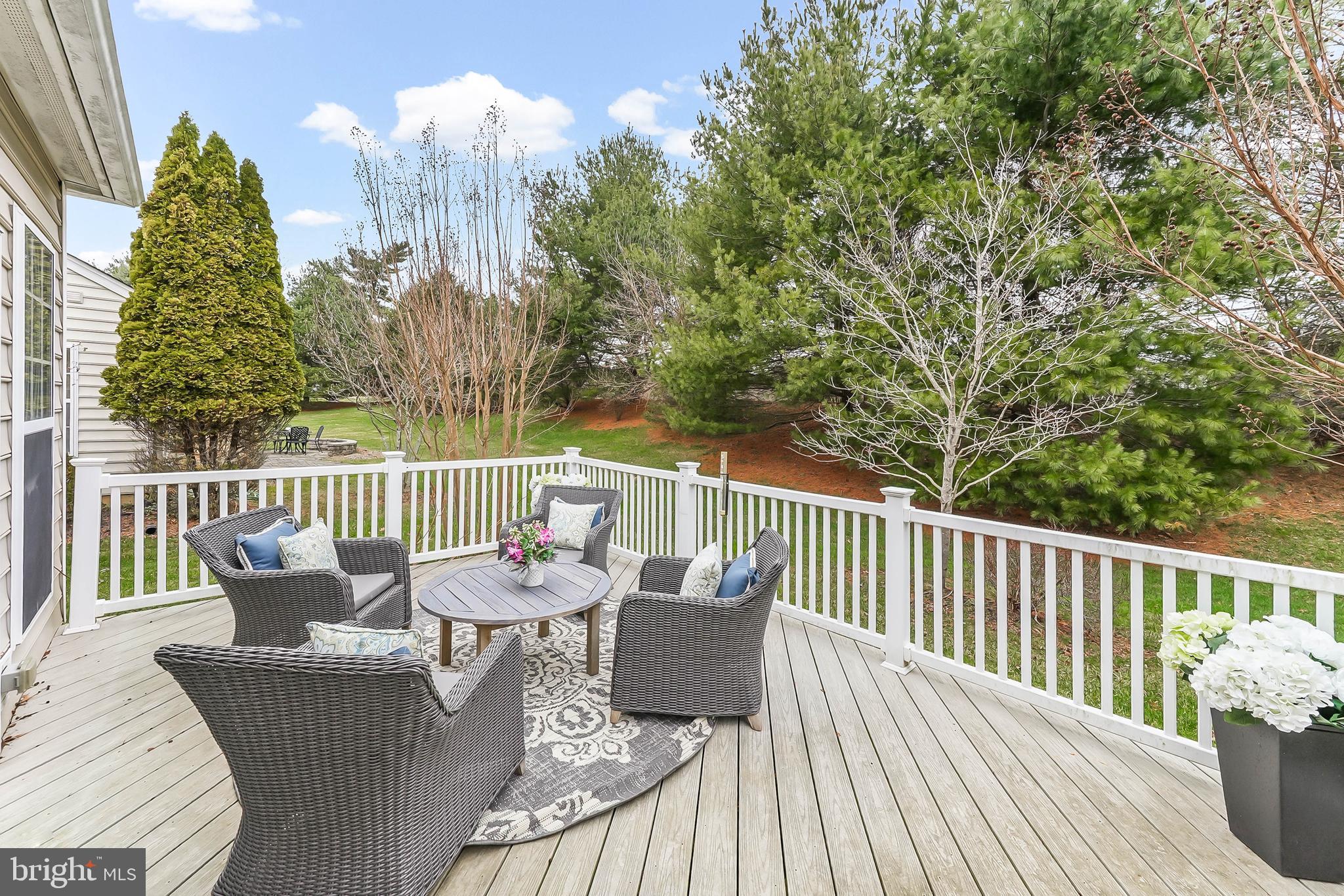 TRADITIONS AT LONGII - Residential