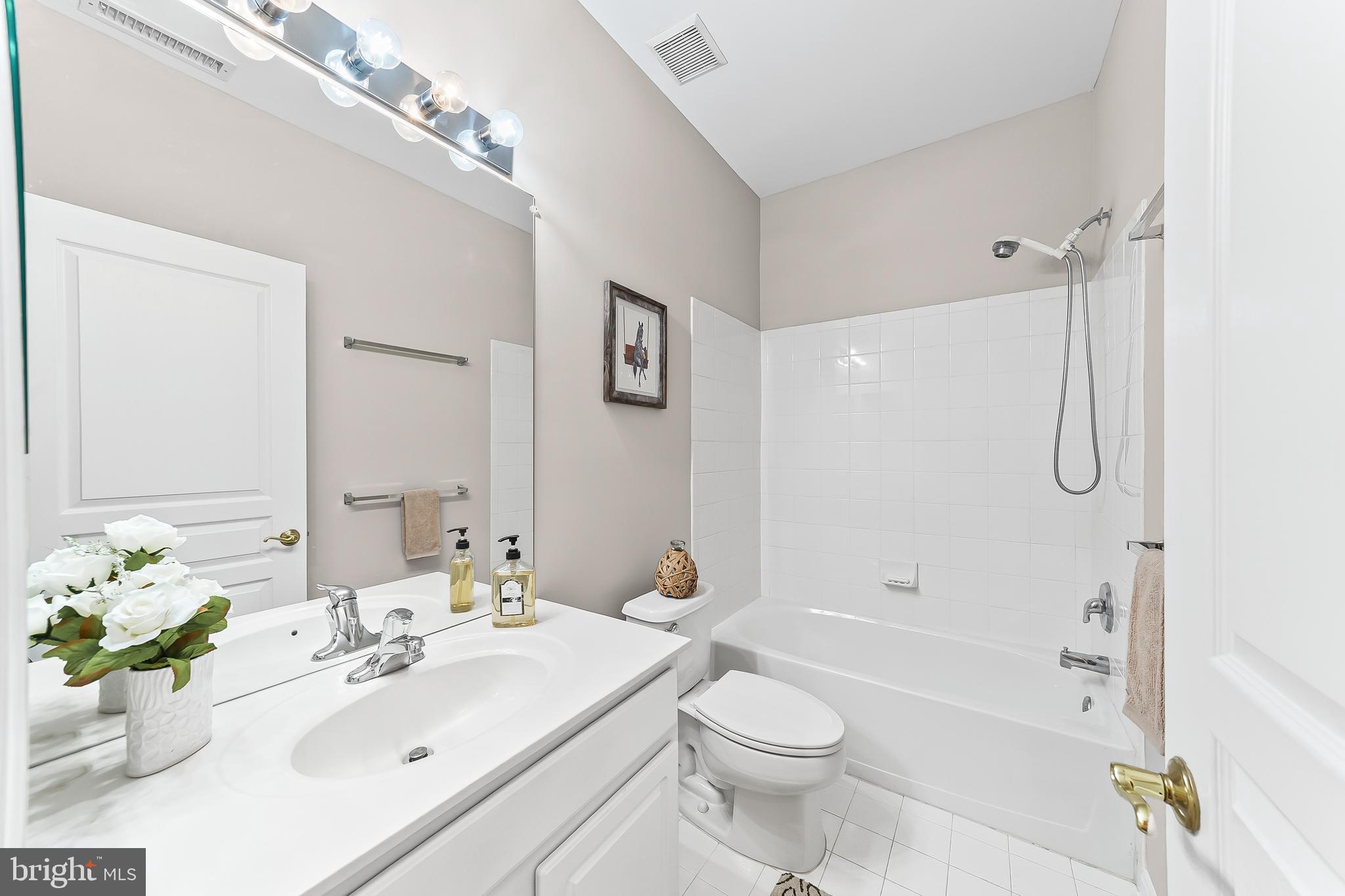 TRADITIONS AT LONGII - Residential