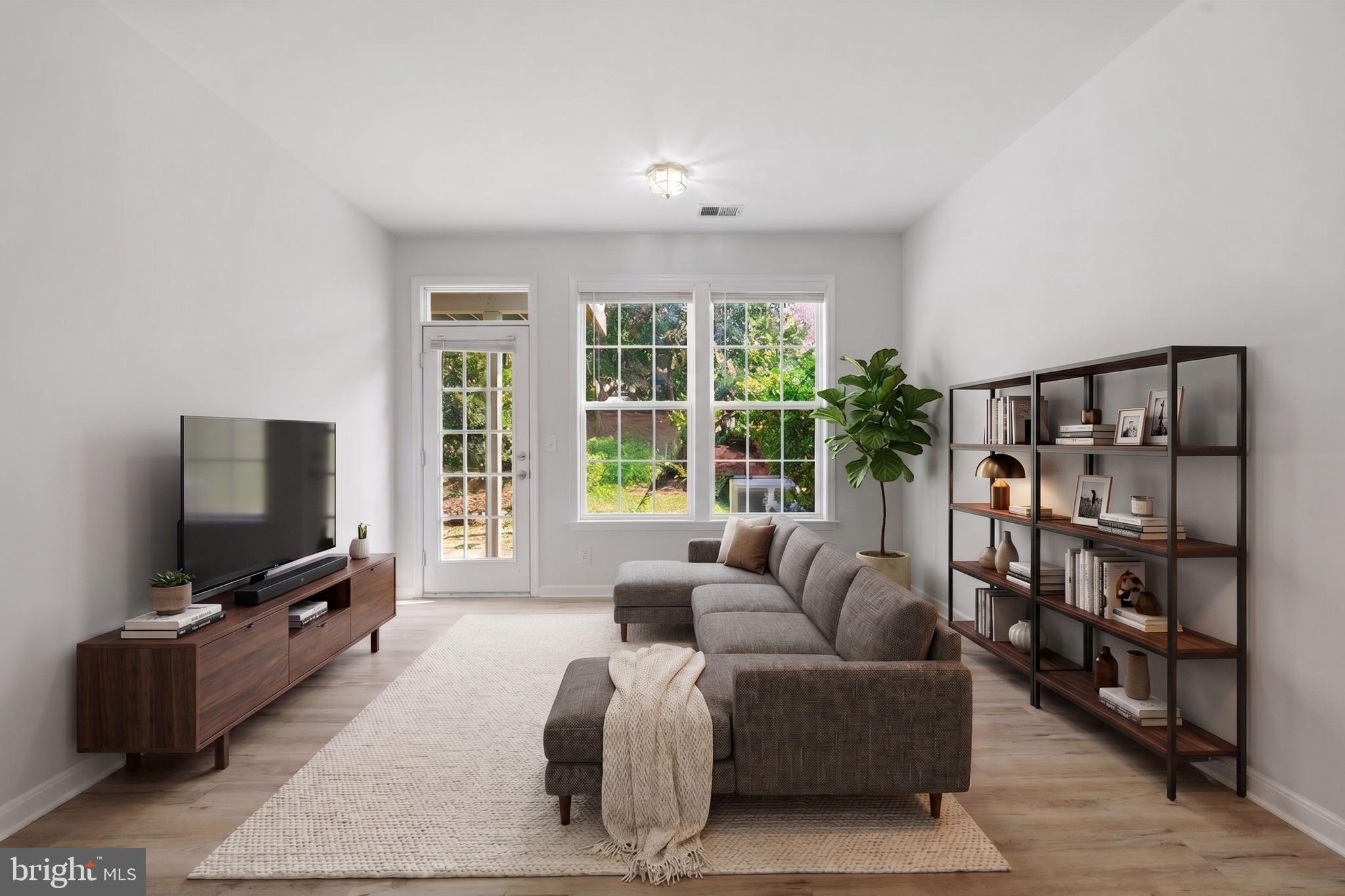 ASHBURN VILLAGE - Residential