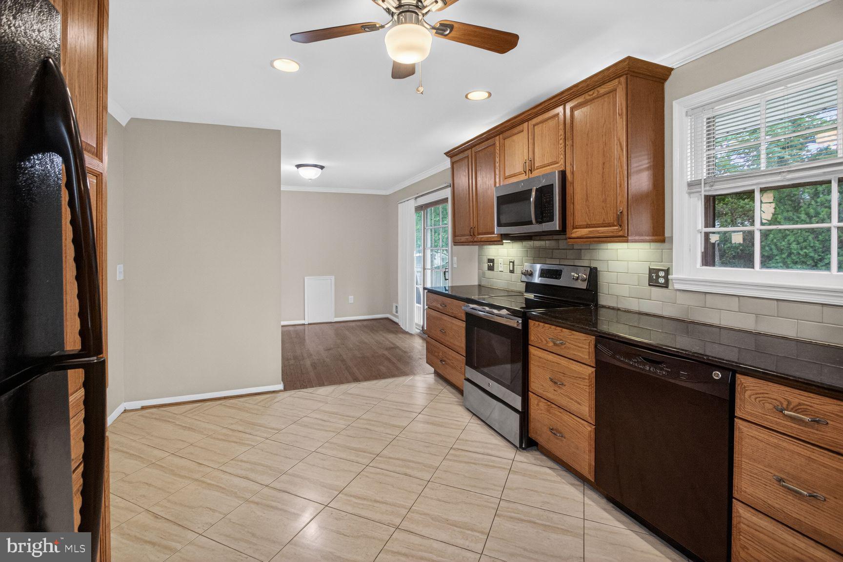 CALVERTON - Residential
