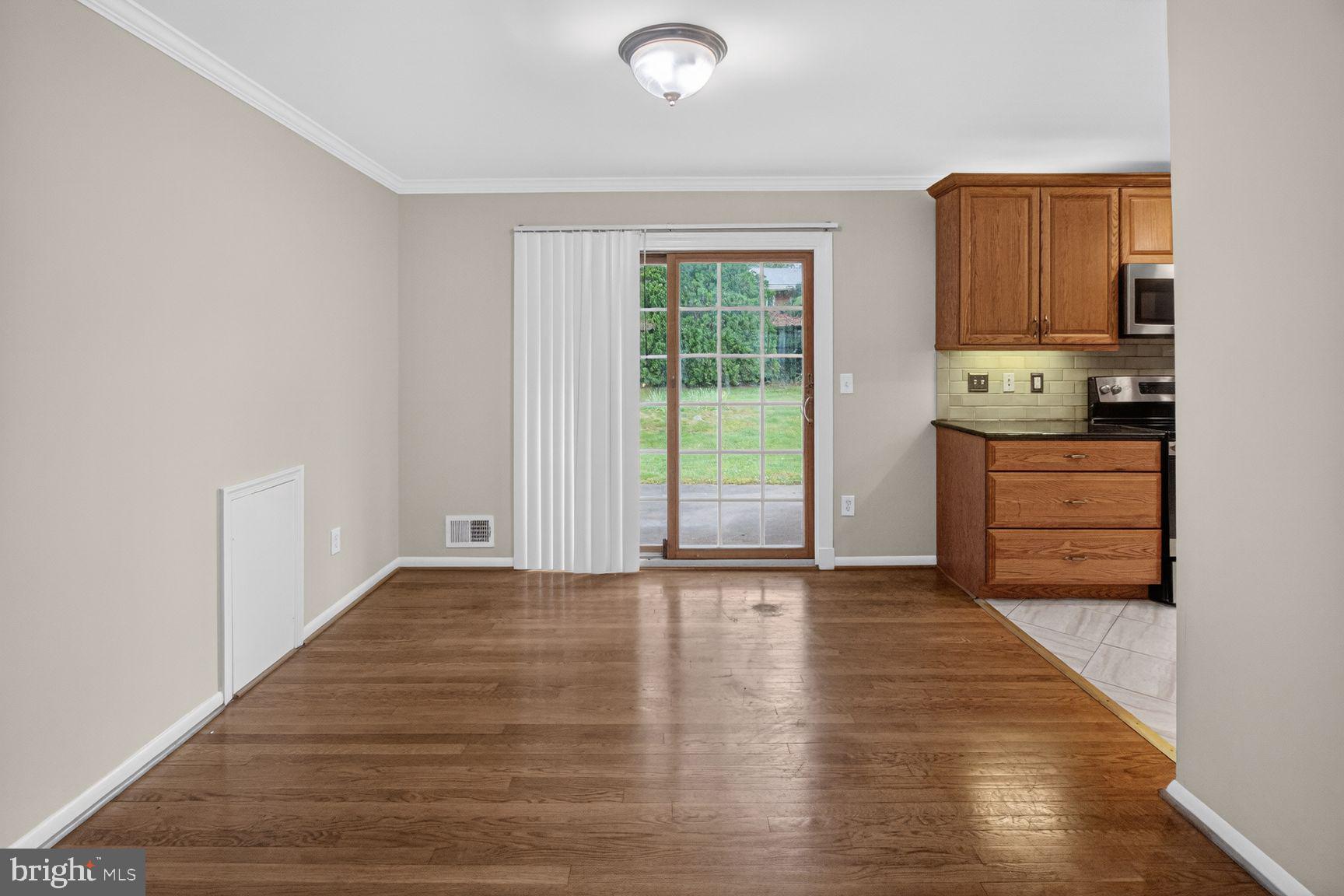 CALVERTON - Residential