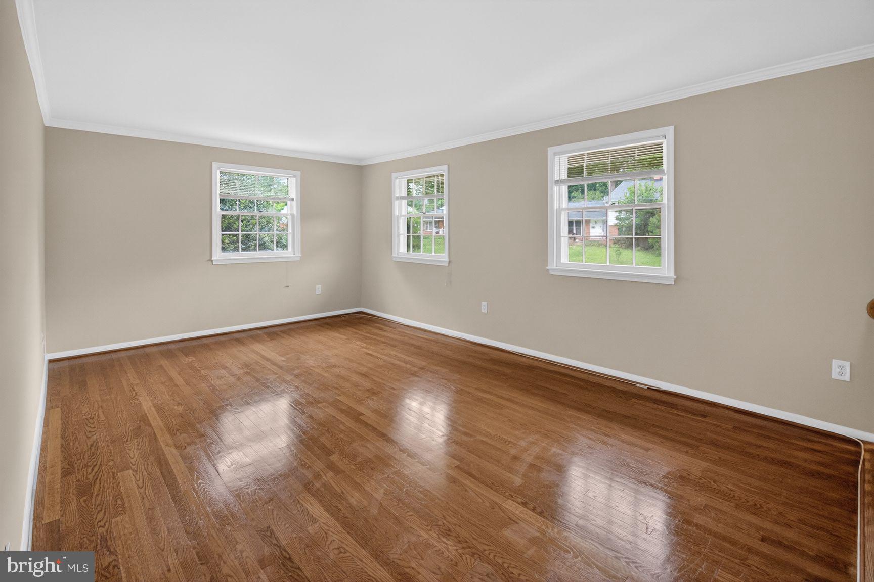 CALVERTON - Residential