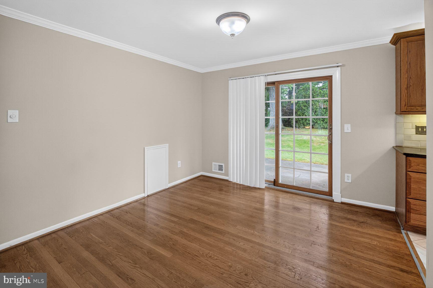 CALVERTON - Residential