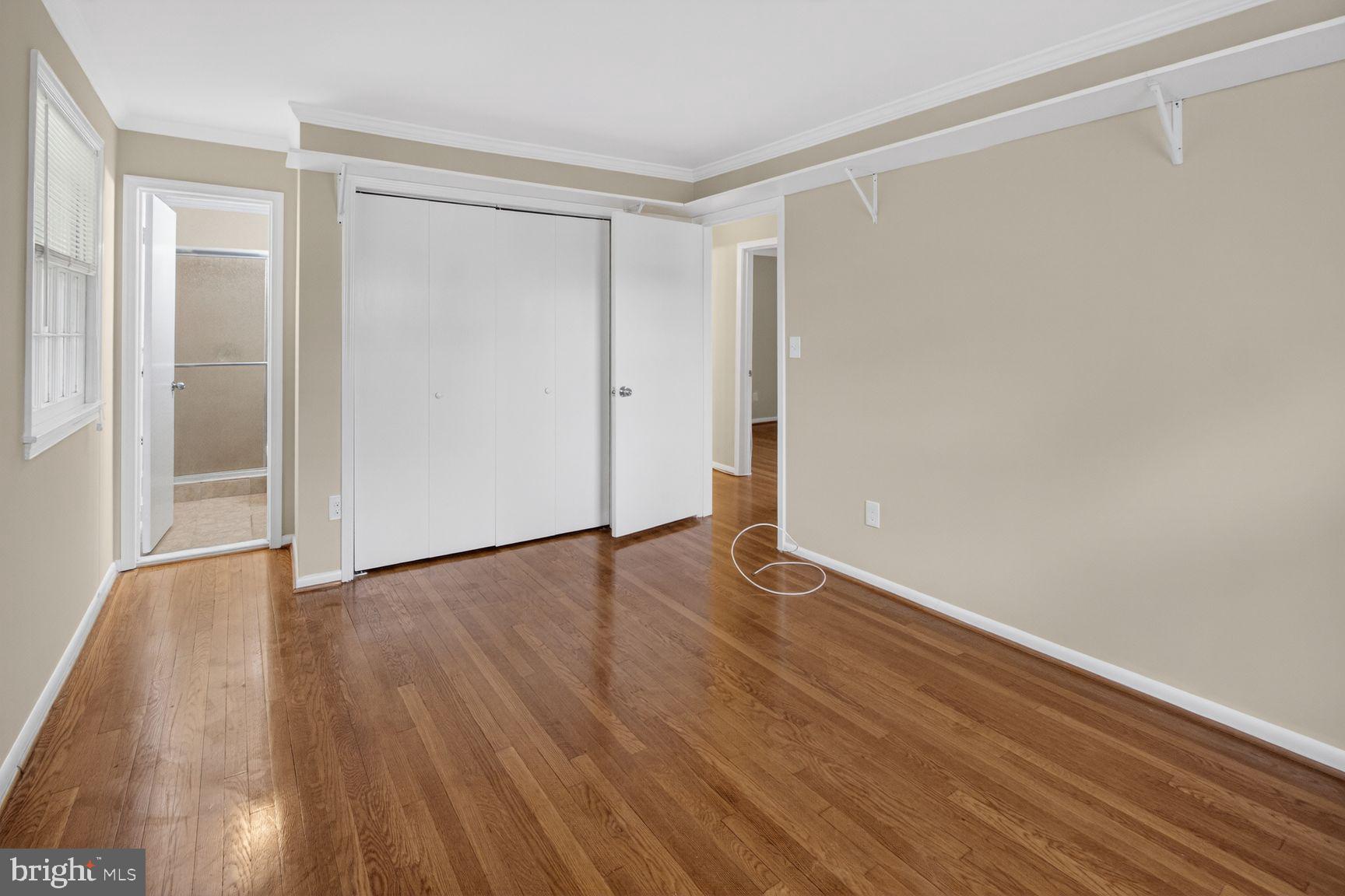 CALVERTON - Residential