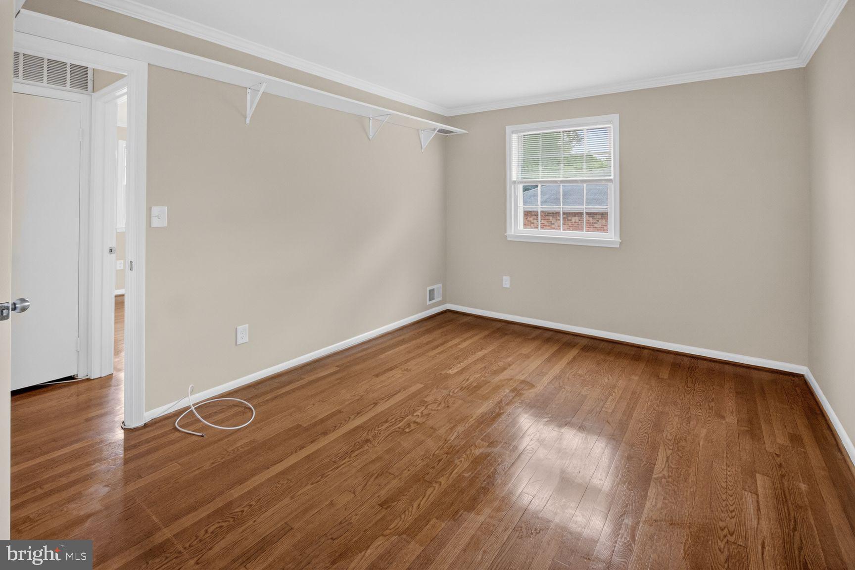 CALVERTON - Residential