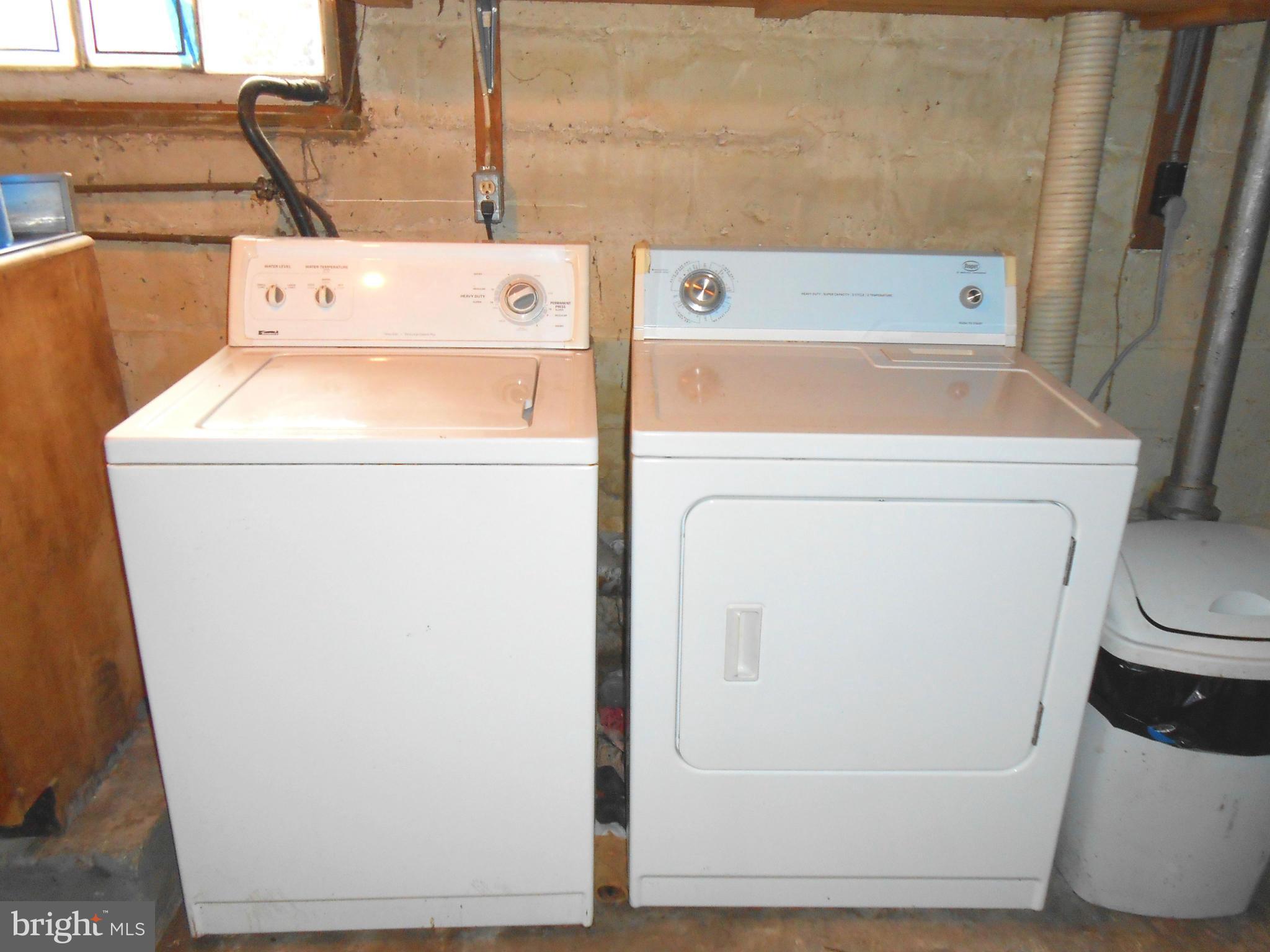 LYON PARK - Residential Lease