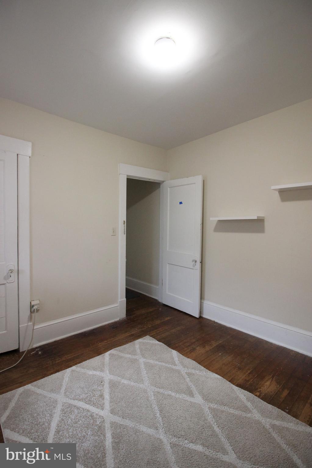 LYON PARK - Residential Lease