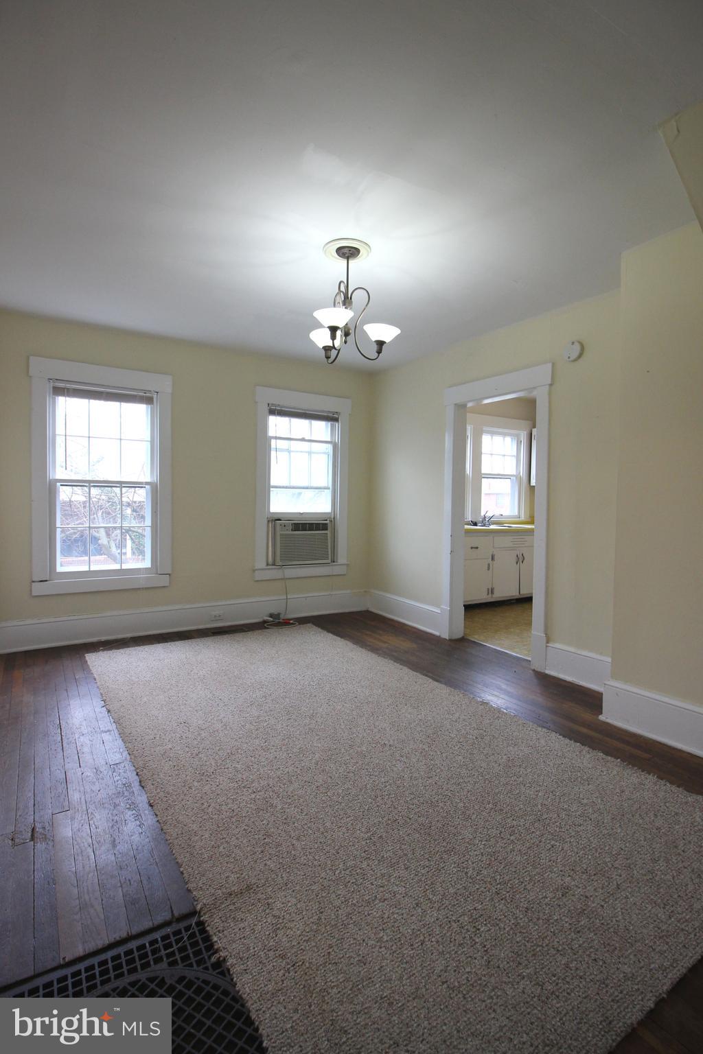 LYON PARK - Residential Lease