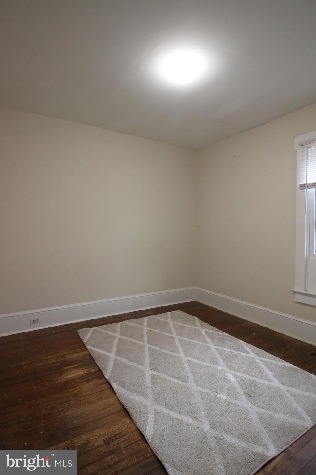 LYON PARK - Residential Lease