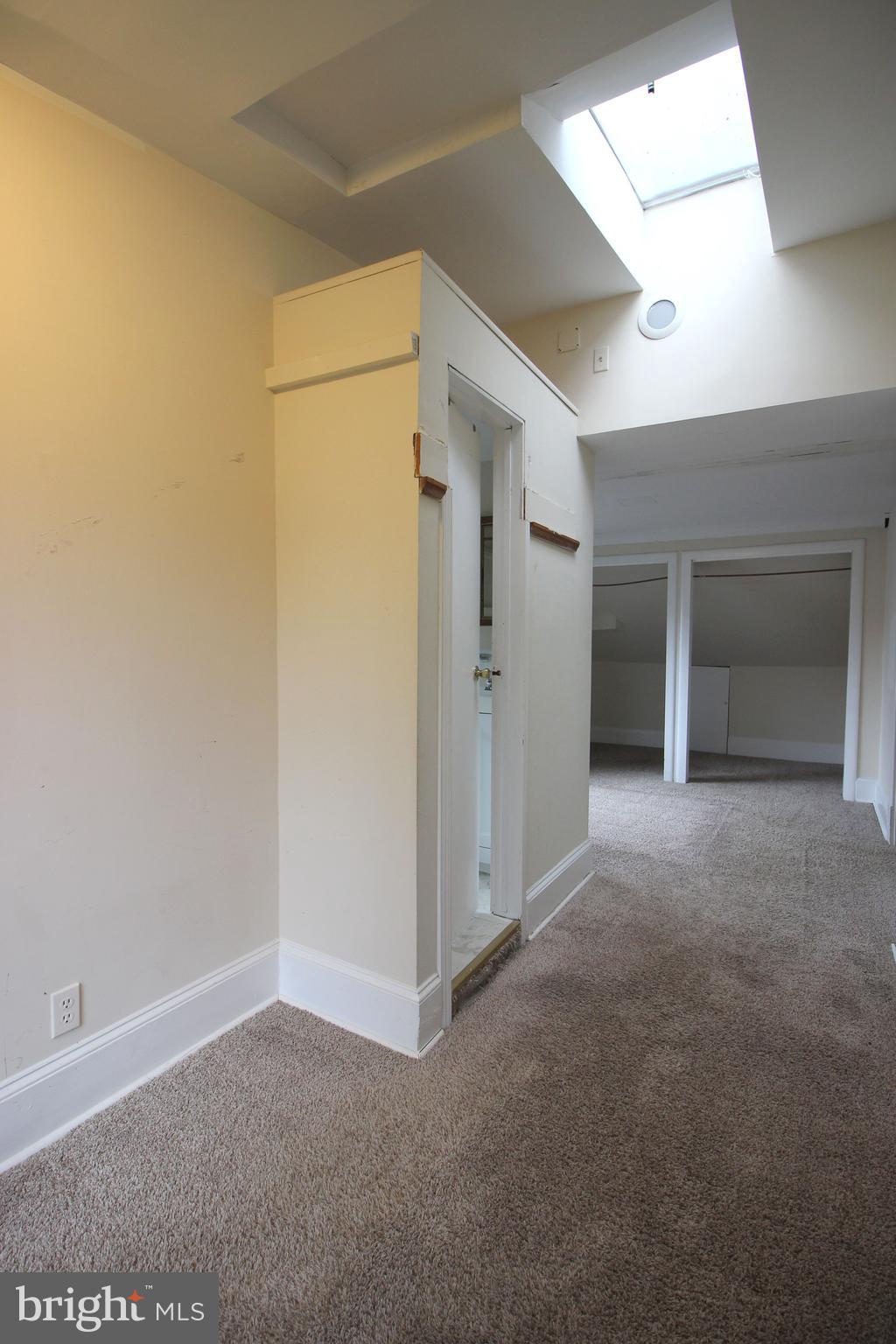 LYON PARK - Residential Lease