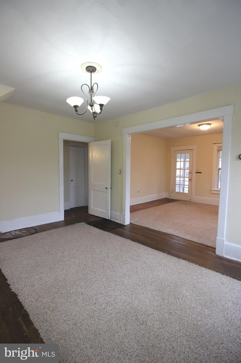 LYON PARK - Residential Lease