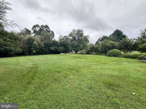 Photo of 650 Teton Drive, LOTHIAN, MD 20711 (MLS # MDAA2146130)