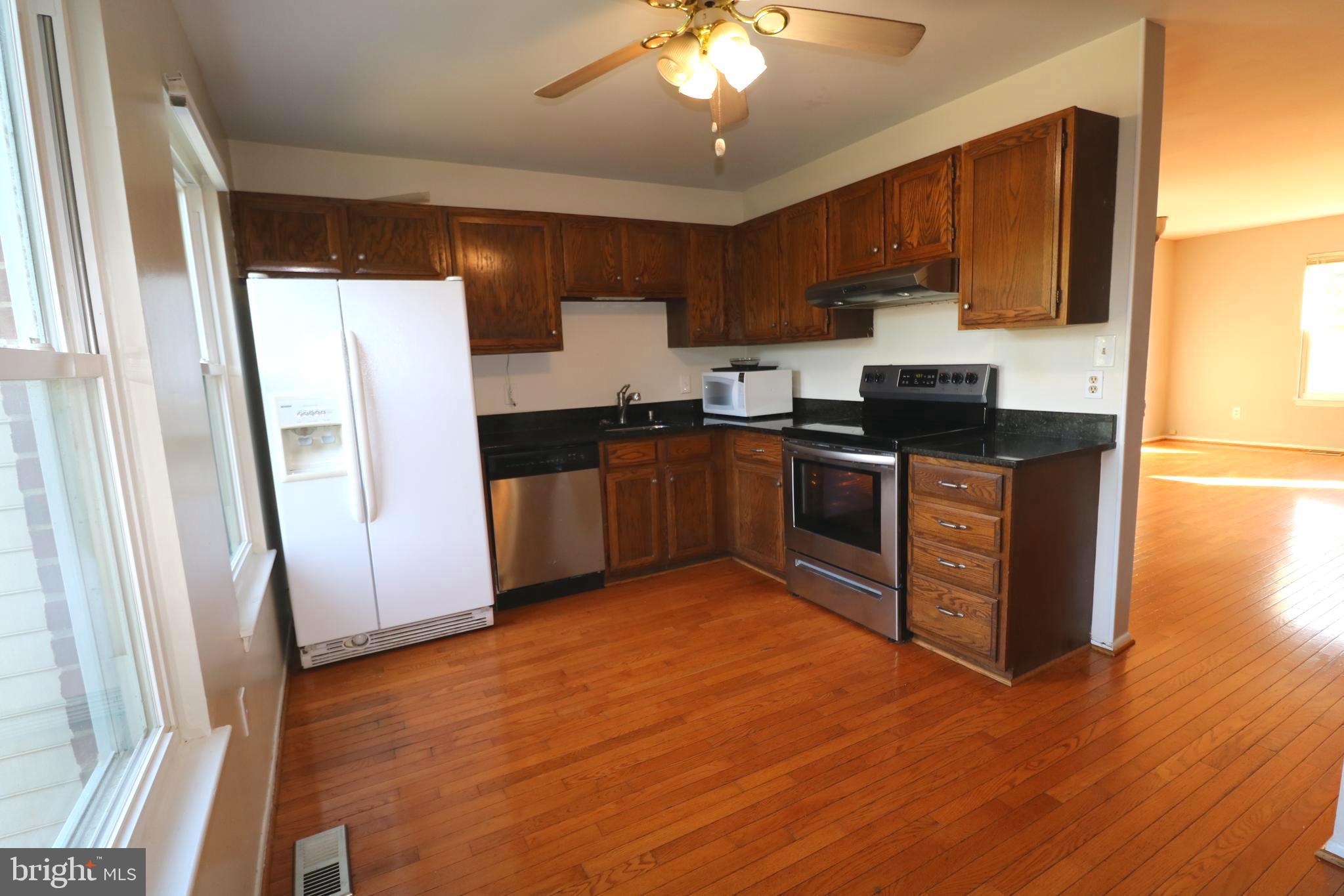 CROFTON VILLAGE - Residential