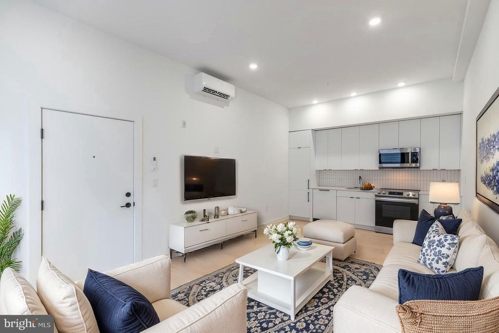 Photo of 2414 Frankford Avenue #2R, PHILADELPHIA, PA 19125 (MLS # PAPH2576726)