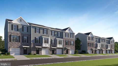 Townhouse For Sale - 127 West End Avenue<br/> HAMMONTON, NJ 08037