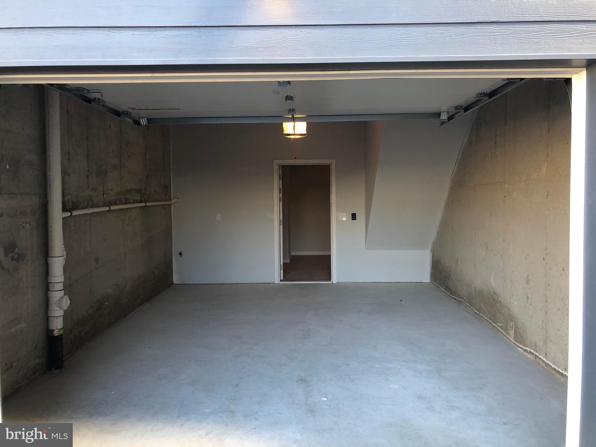 ROXBOROUGH - Residential Lease