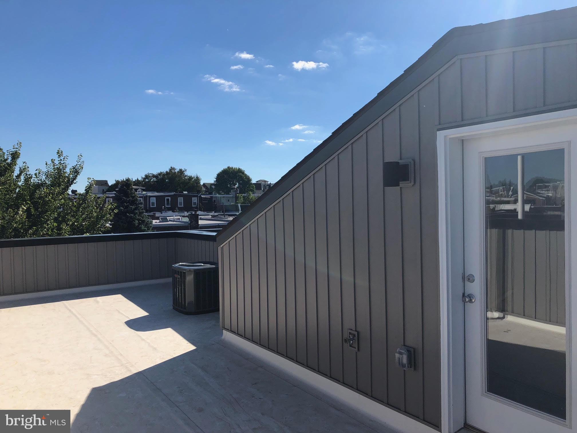 ROXBOROUGH - Residential Lease