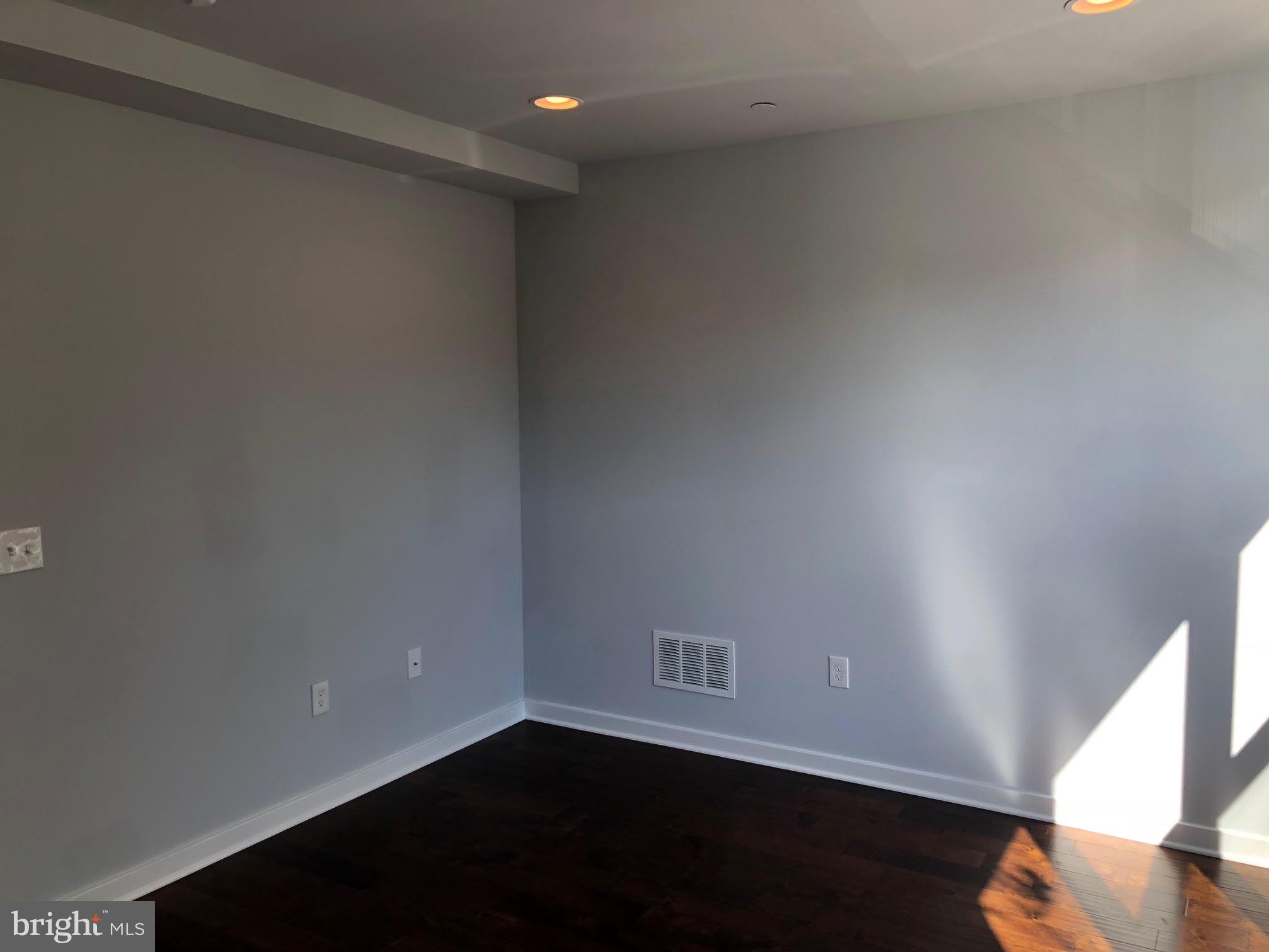 ROXBOROUGH - Residential Lease