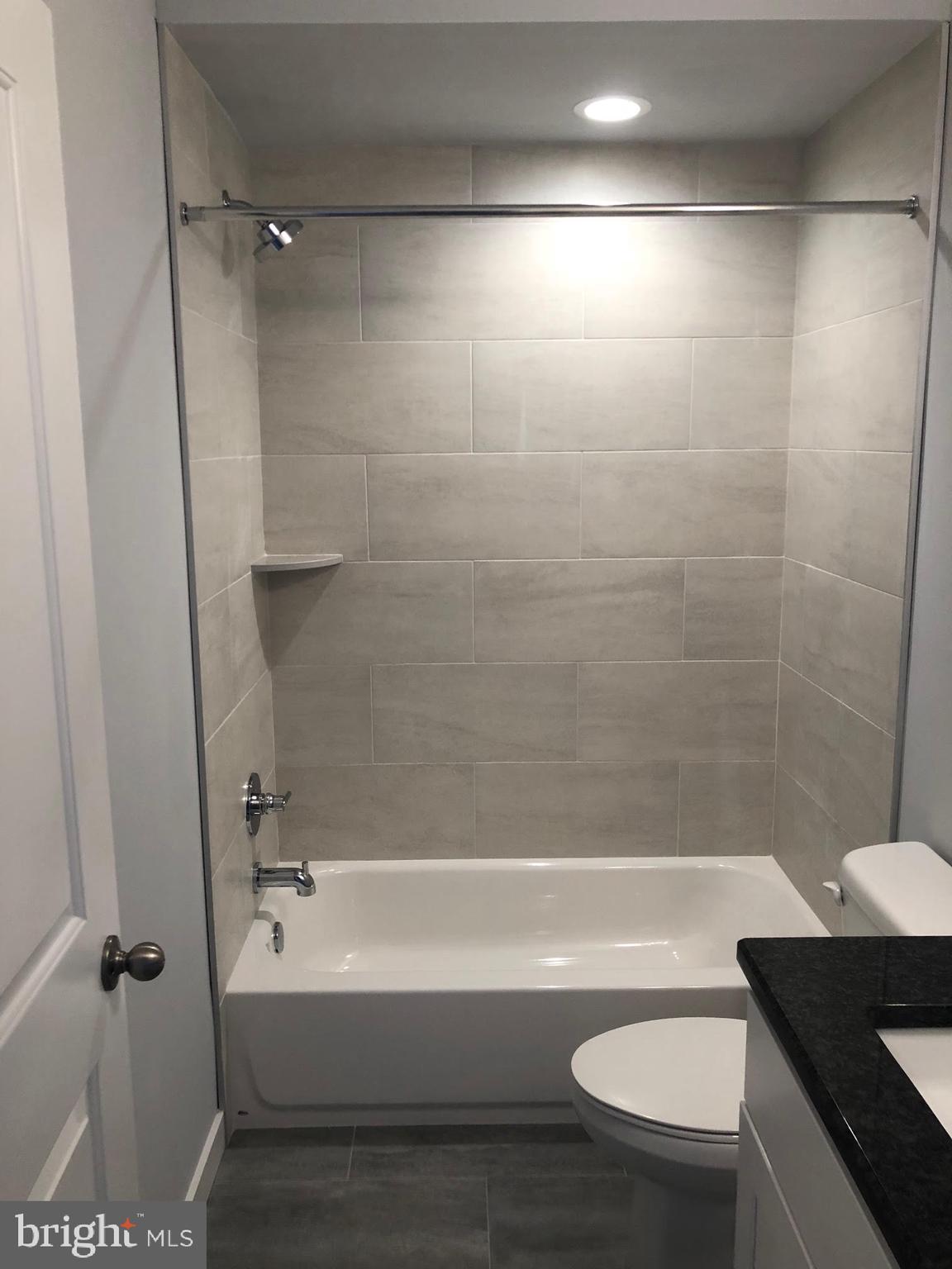 ROXBOROUGH - Residential Lease