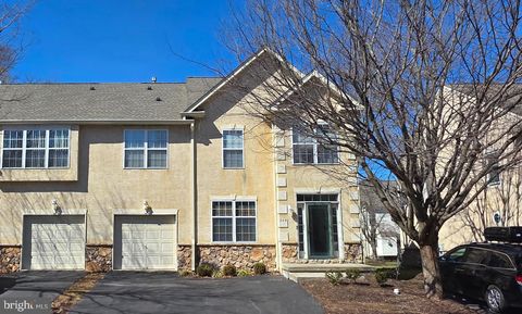 208 CASTLE DRIVE NORTH WALES PA 19454