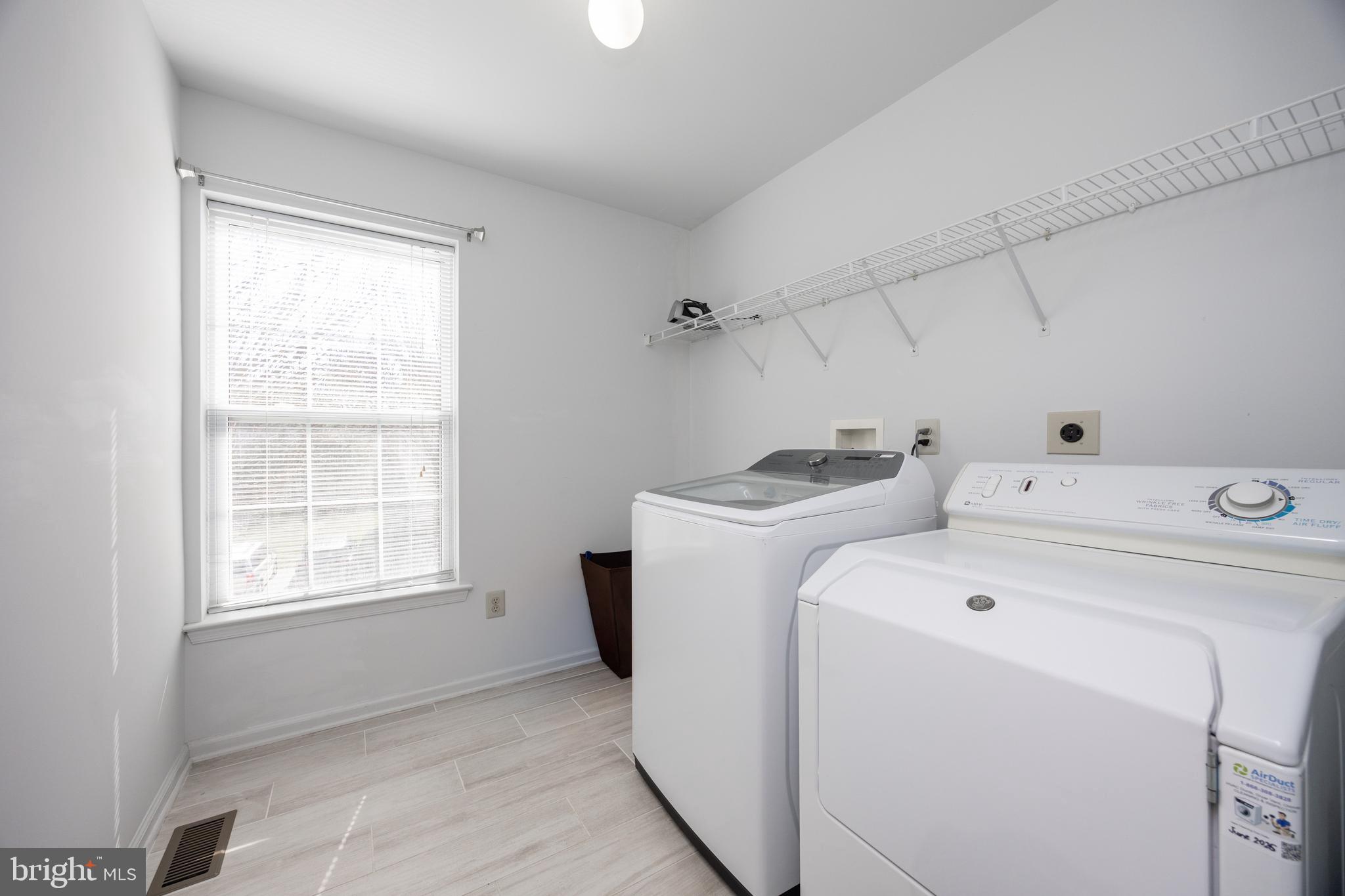 HAMPTON GREEN - Residential