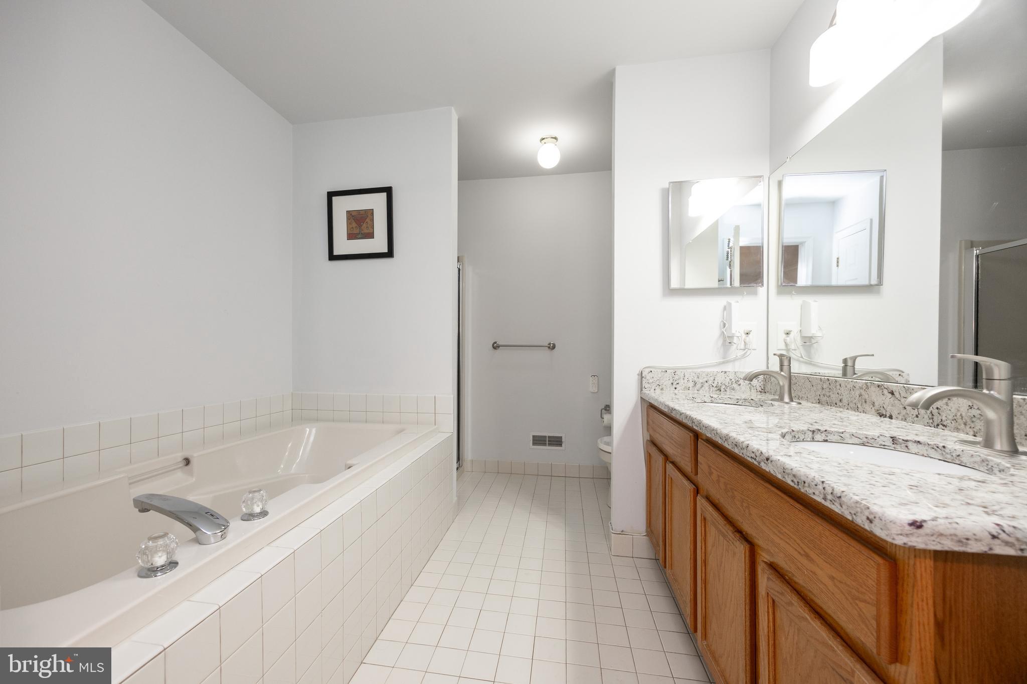 HAMPTON GREEN - Residential