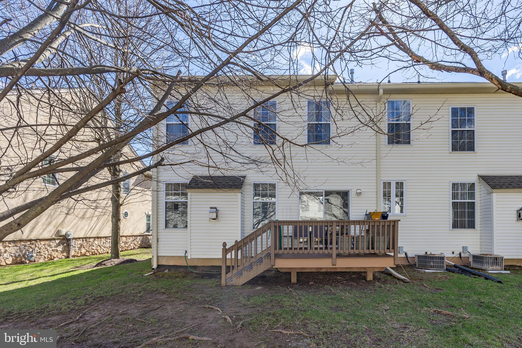 HAMPTON GREEN - Residential