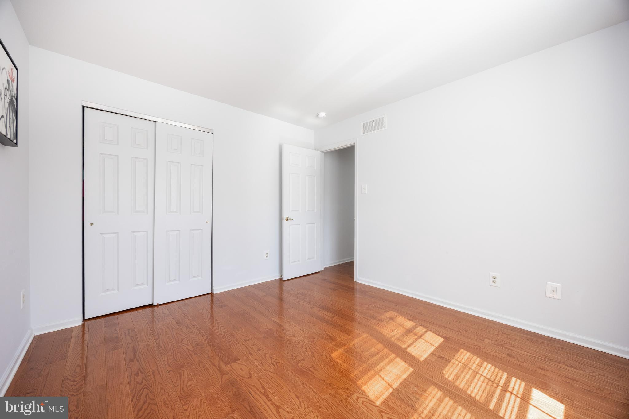 HAMPTON GREEN - Residential