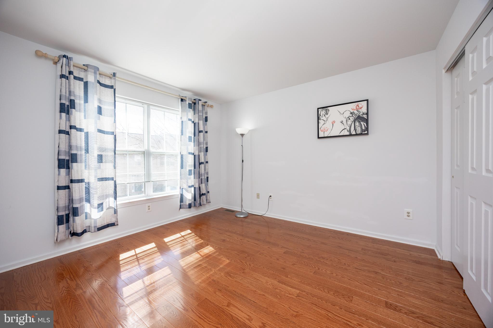 HAMPTON GREEN - Residential