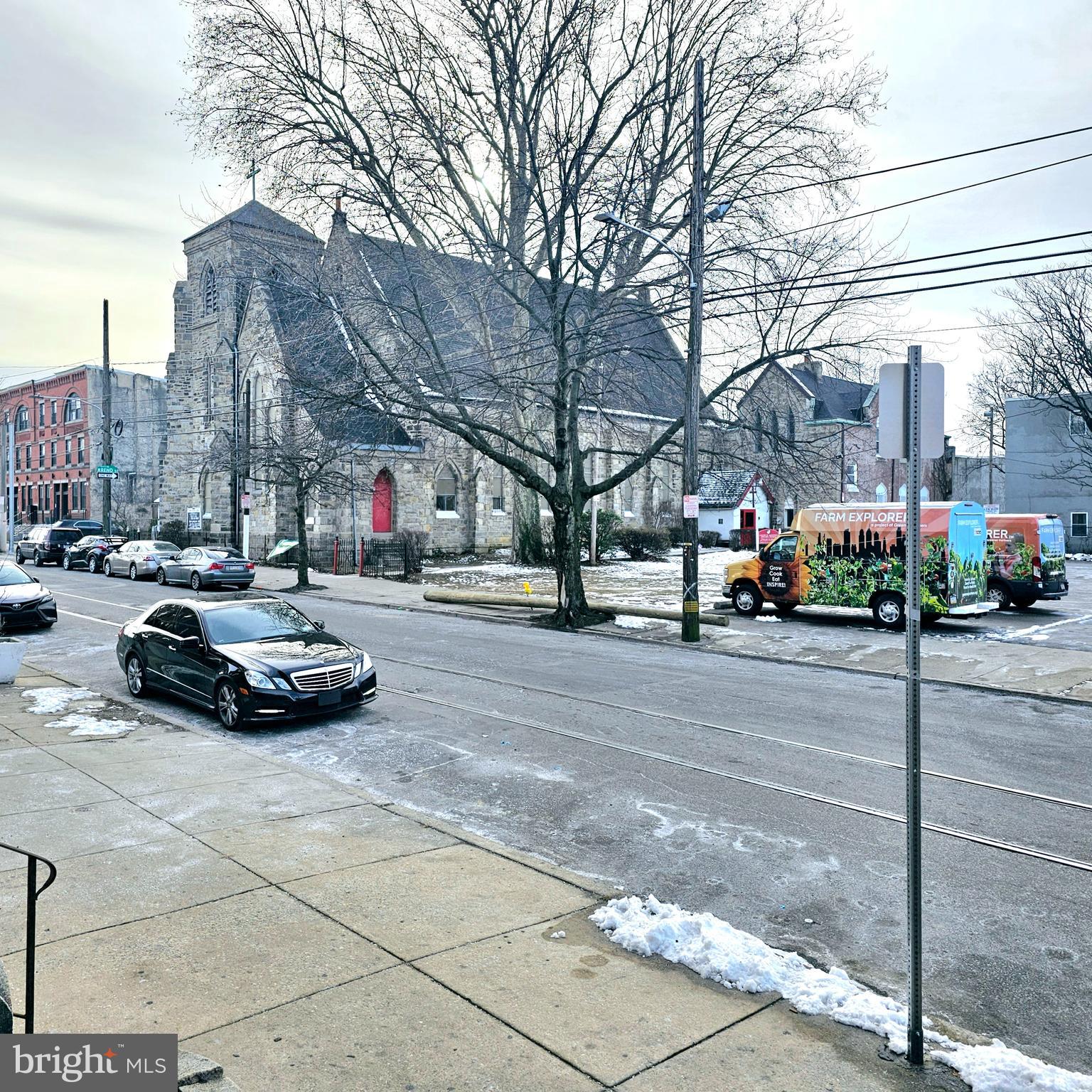 BELMONT - Commercial Sale