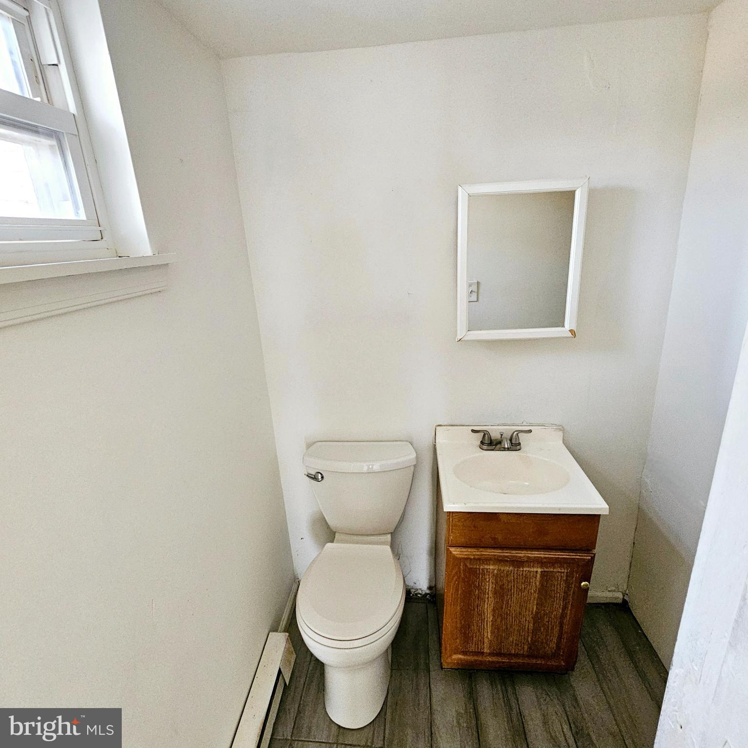 BELMONT - Commercial Sale
