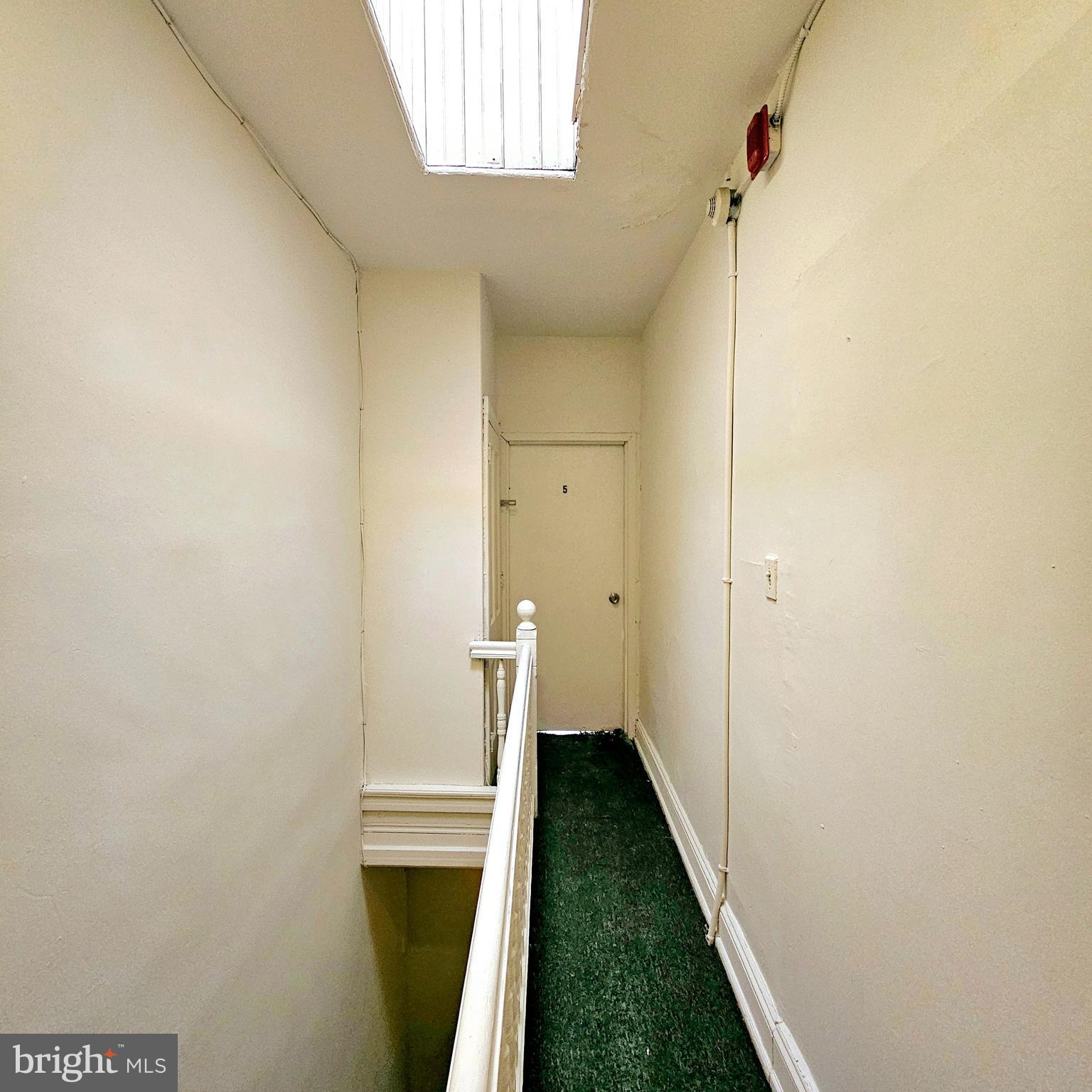BELMONT - Commercial Sale