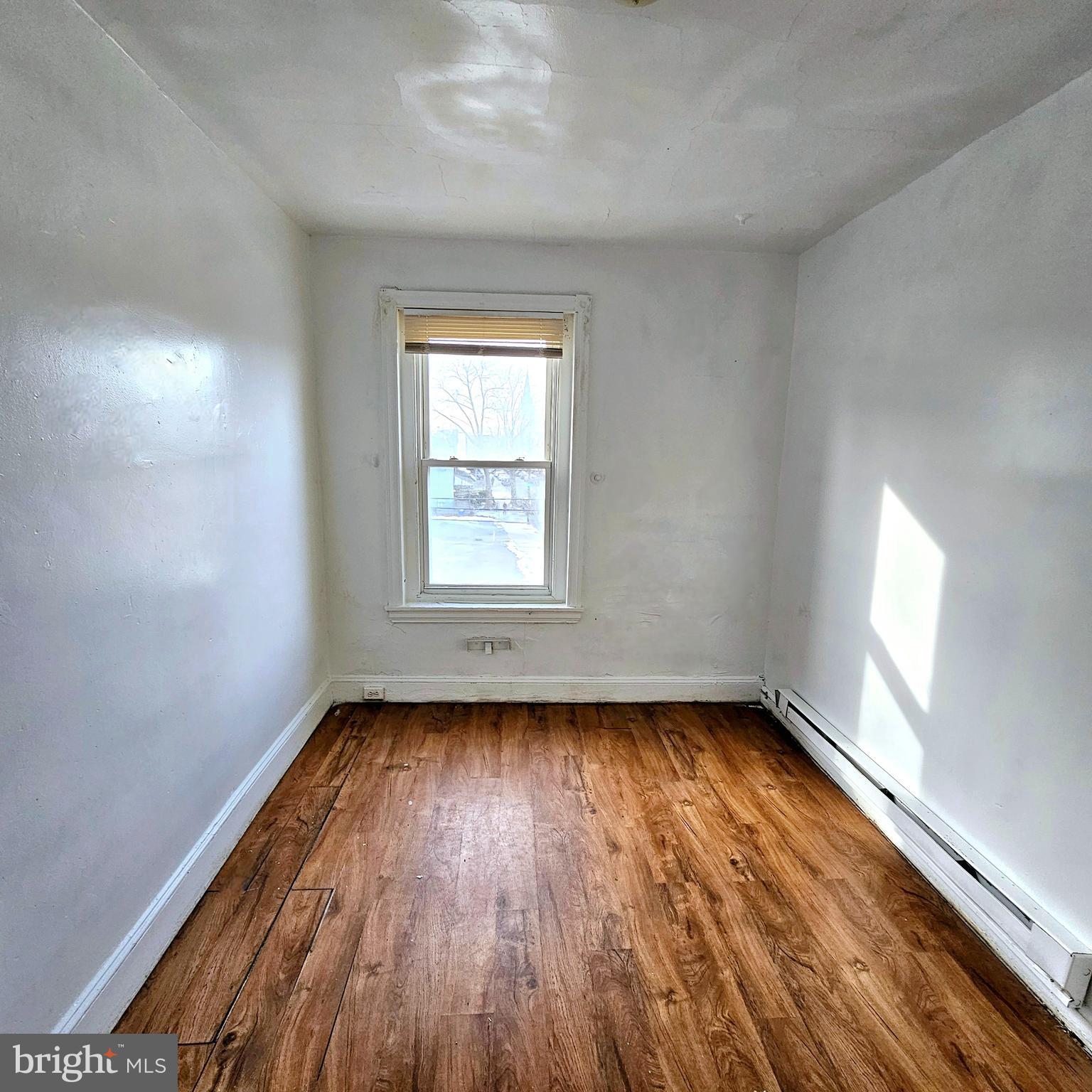 BELMONT - Commercial Sale