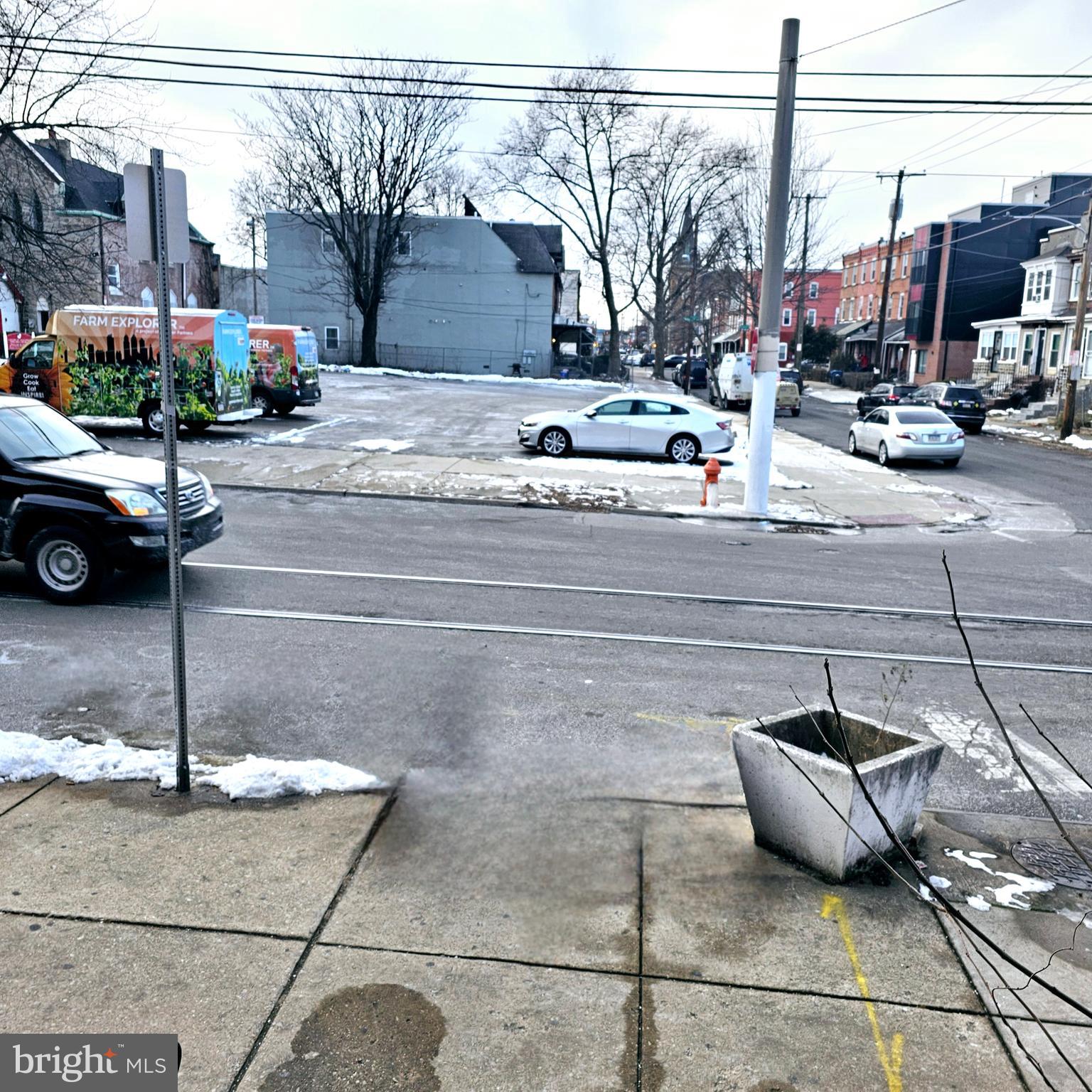 BELMONT - Commercial Sale