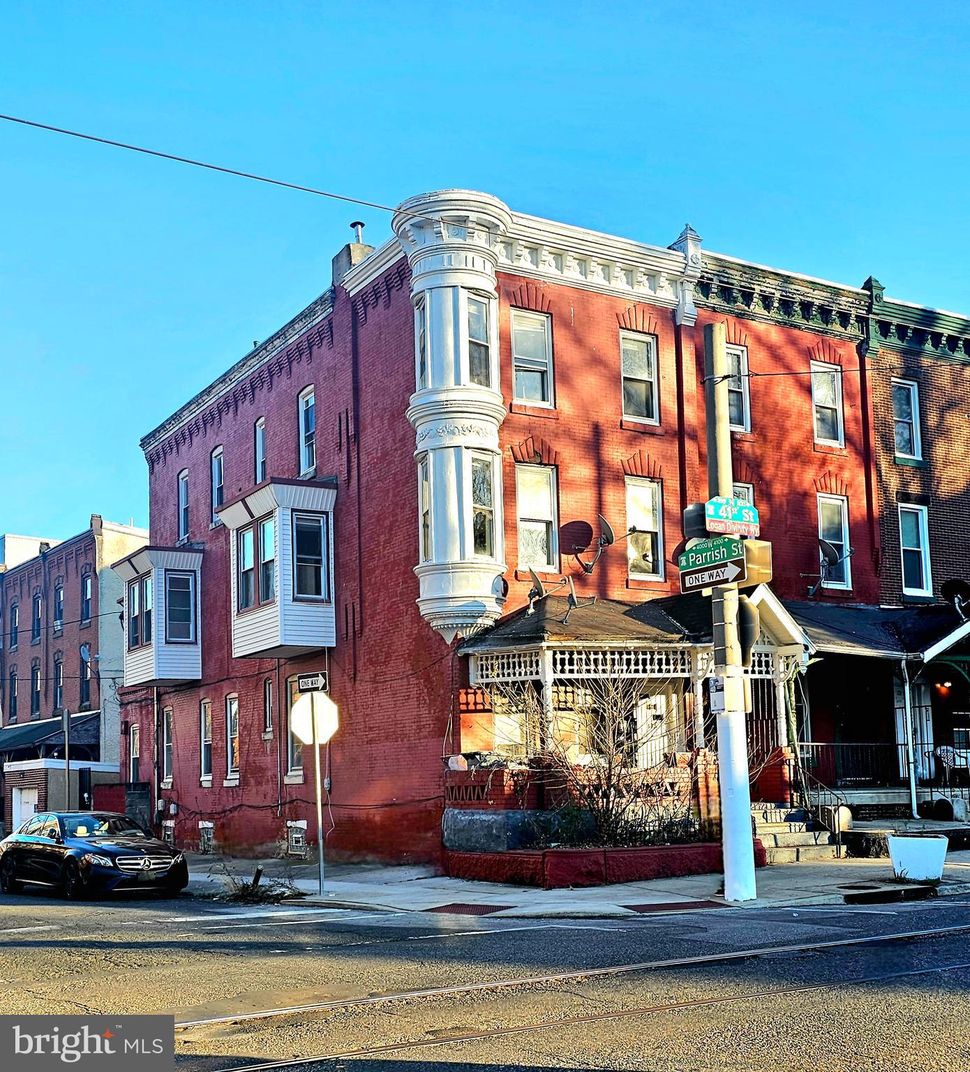 BELMONT - Commercial Sale