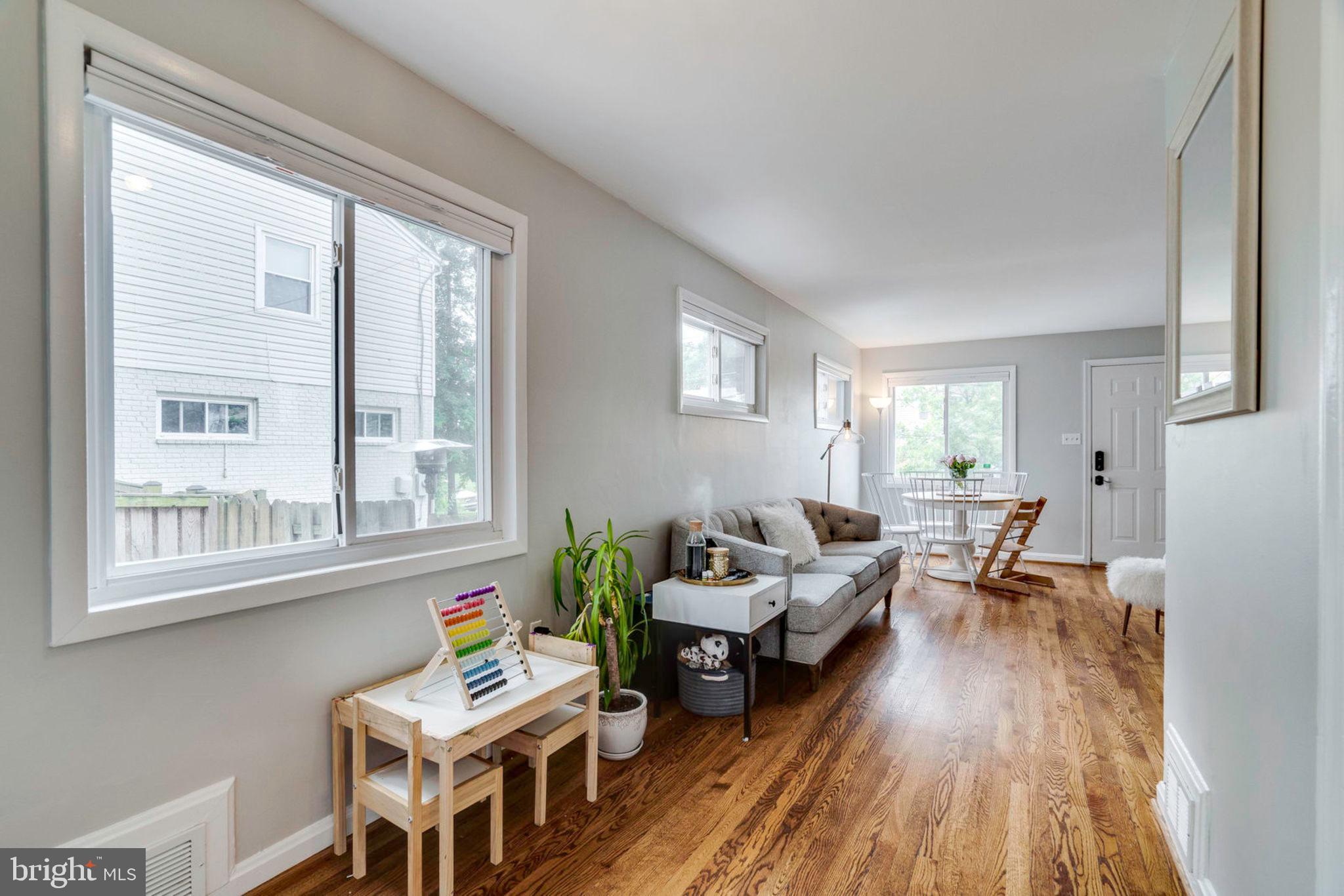 BEACON MANOR - Residential