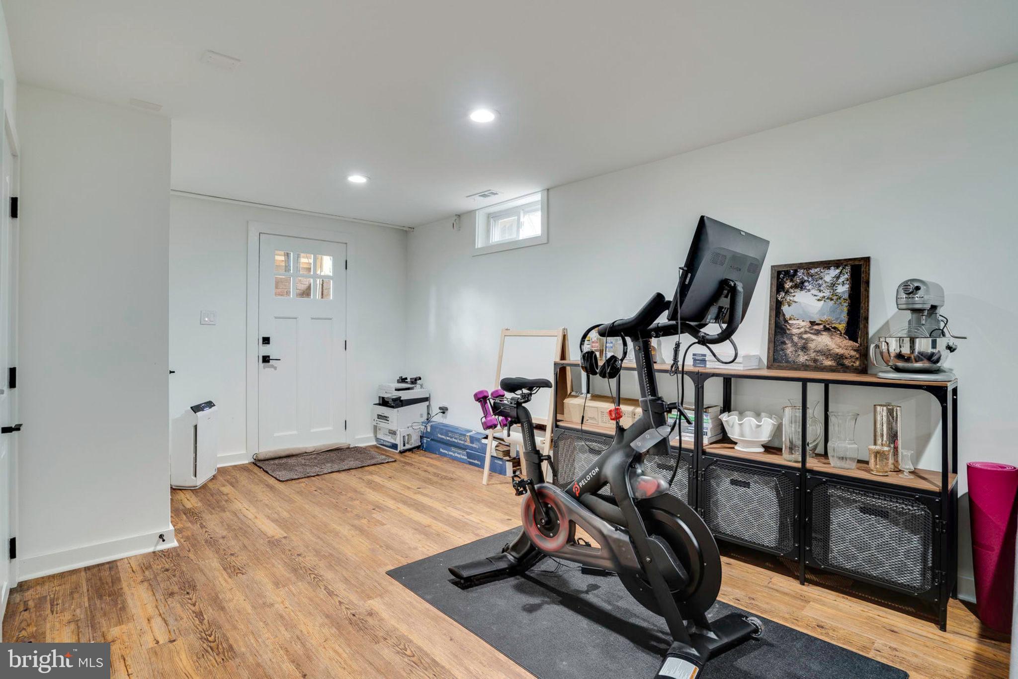 BEACON MANOR - Residential