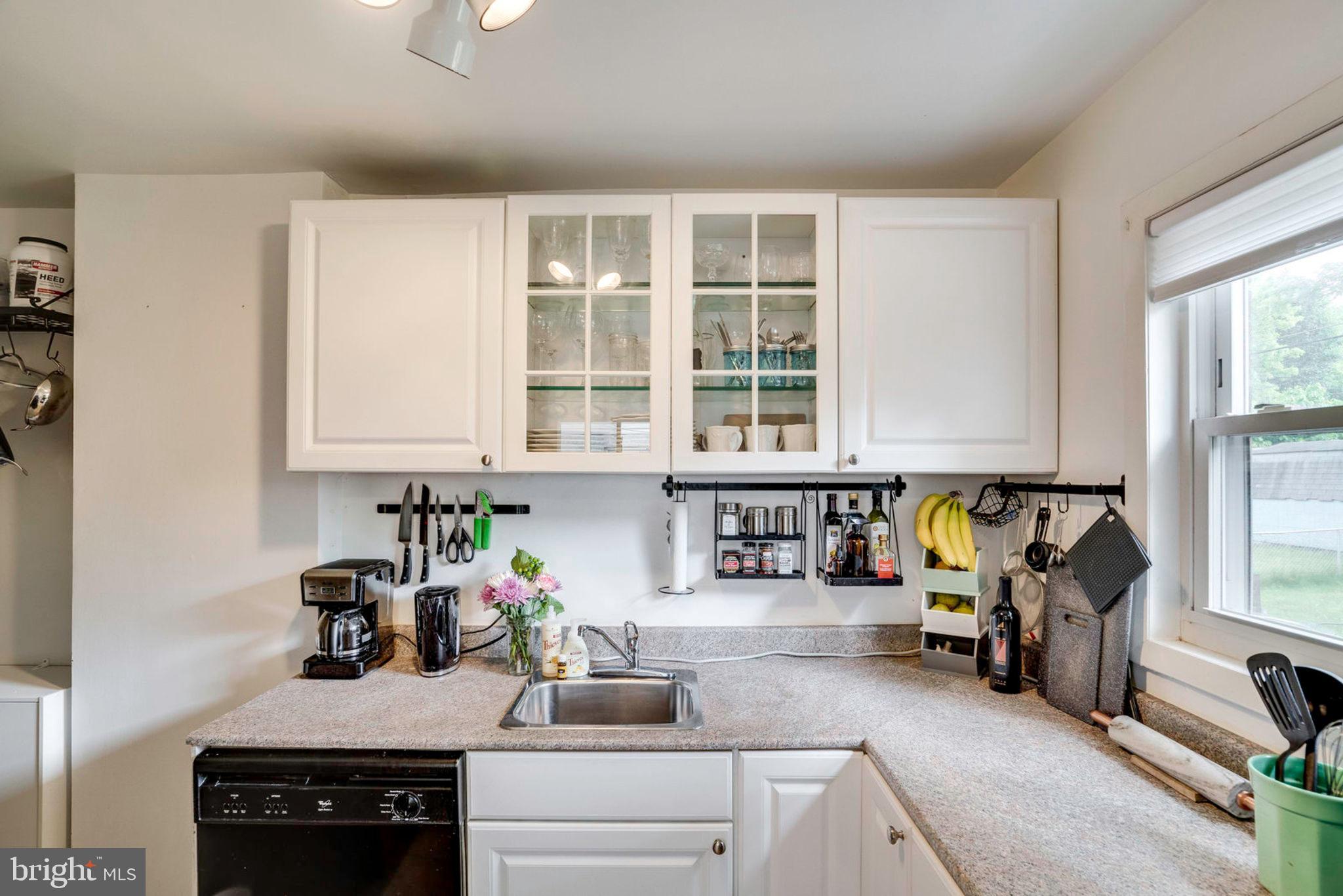 BEACON MANOR - Residential